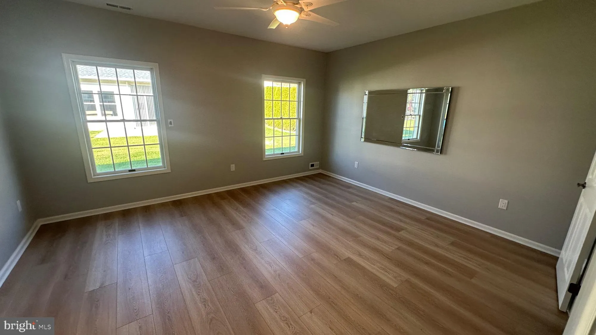 Property Slideshow image 6 of 6 | 211 wagon wheel ln, Columbus, NJ, 08022