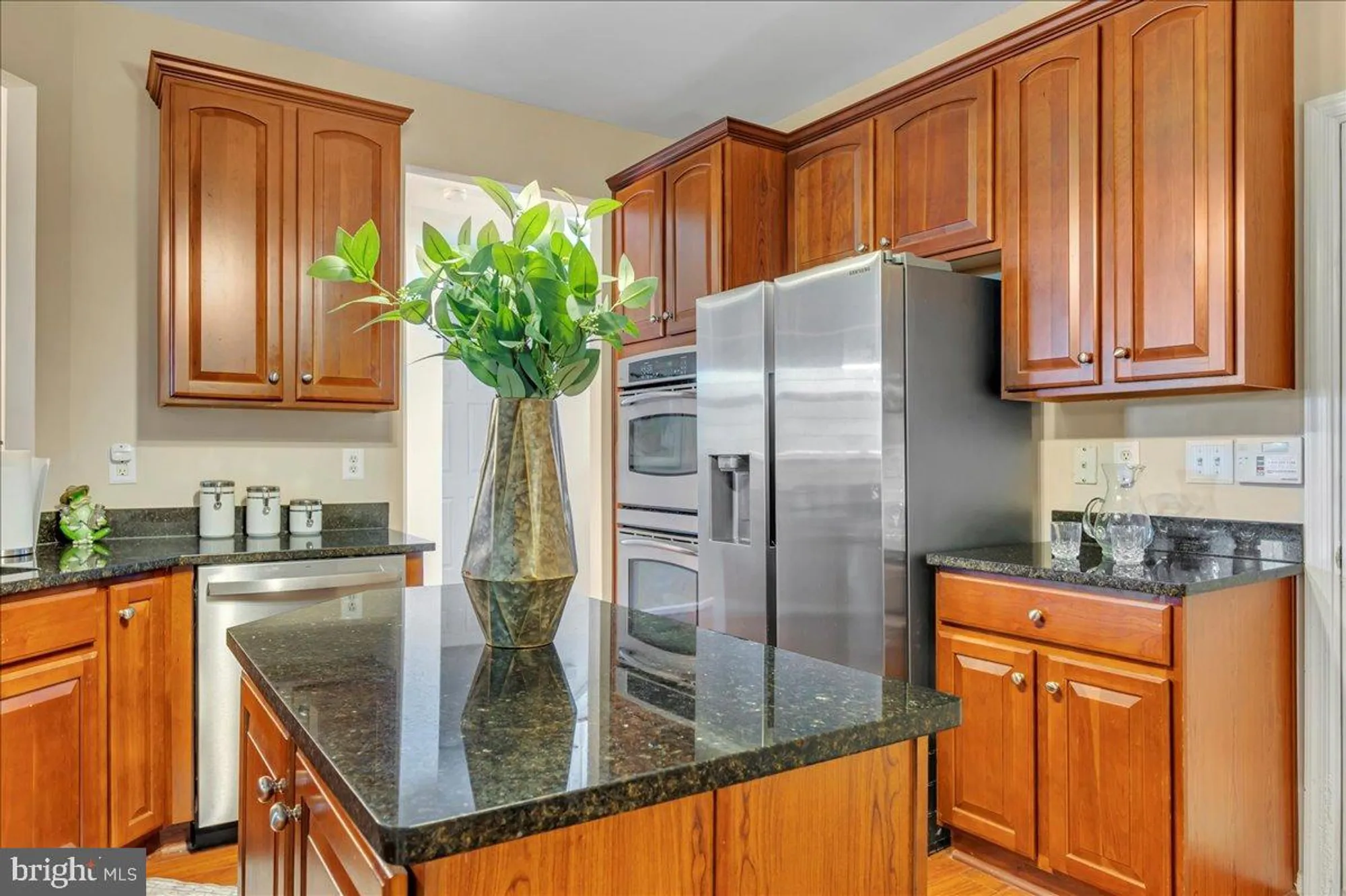 Property Slideshow image 7 of 38 | 116 landis way, Wilmington, DE, 19803
