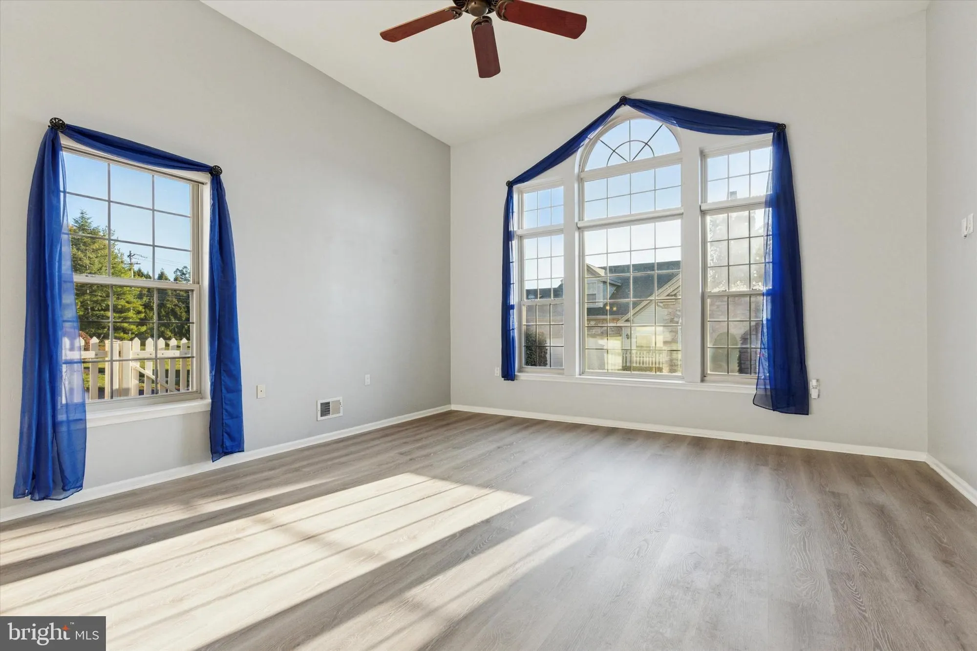 Property Slideshow image 7 of 33 | 64 legacy oaks dr, Richboro, PA, 18954