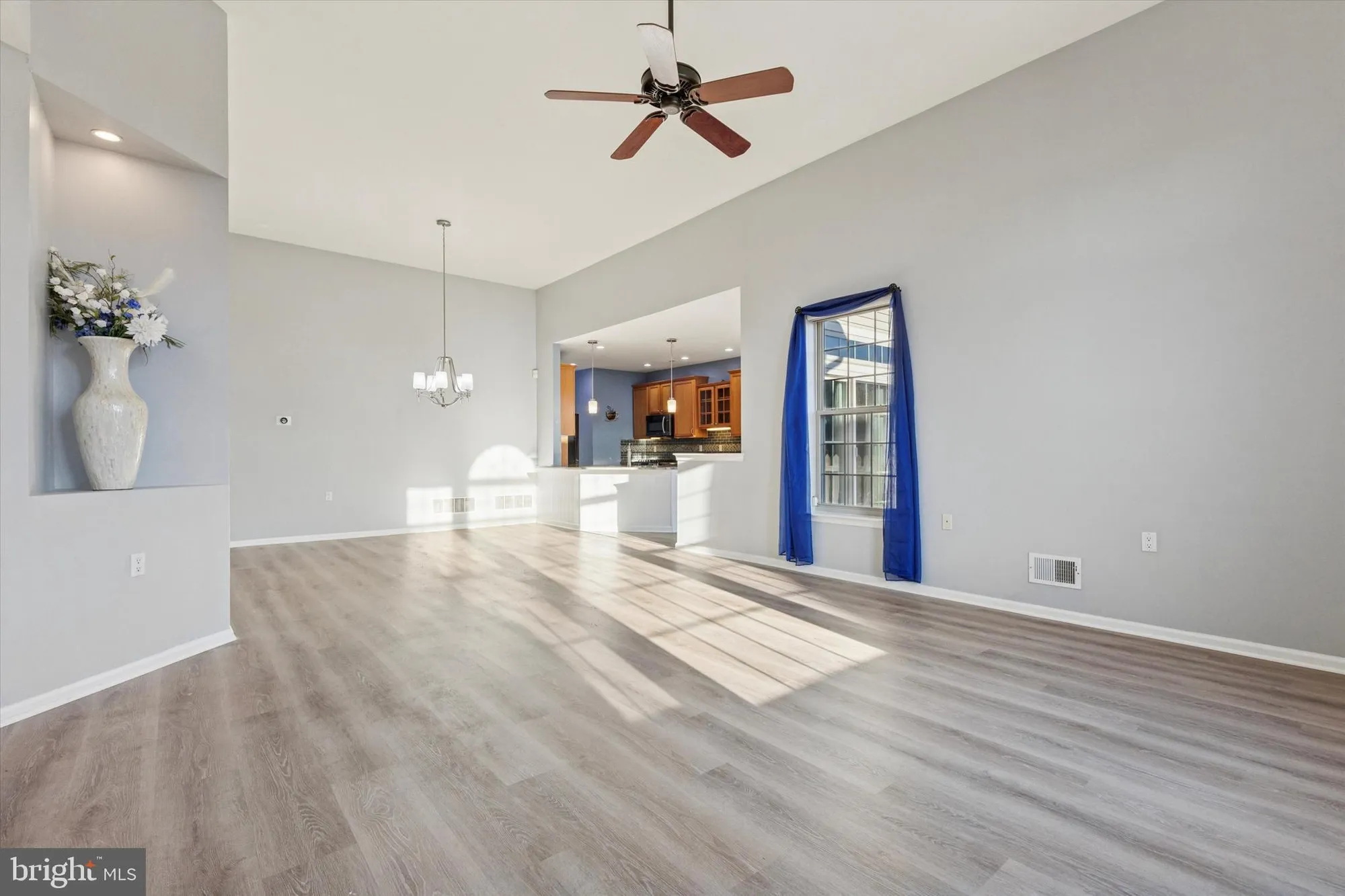 Property Slideshow image 9 of 33 | 64 legacy oaks dr, Richboro, PA, 18954