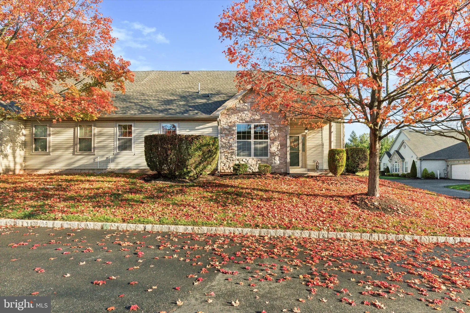 Property Slideshow image 4 of 33 | 64 legacy oaks dr, Richboro, PA, 18954