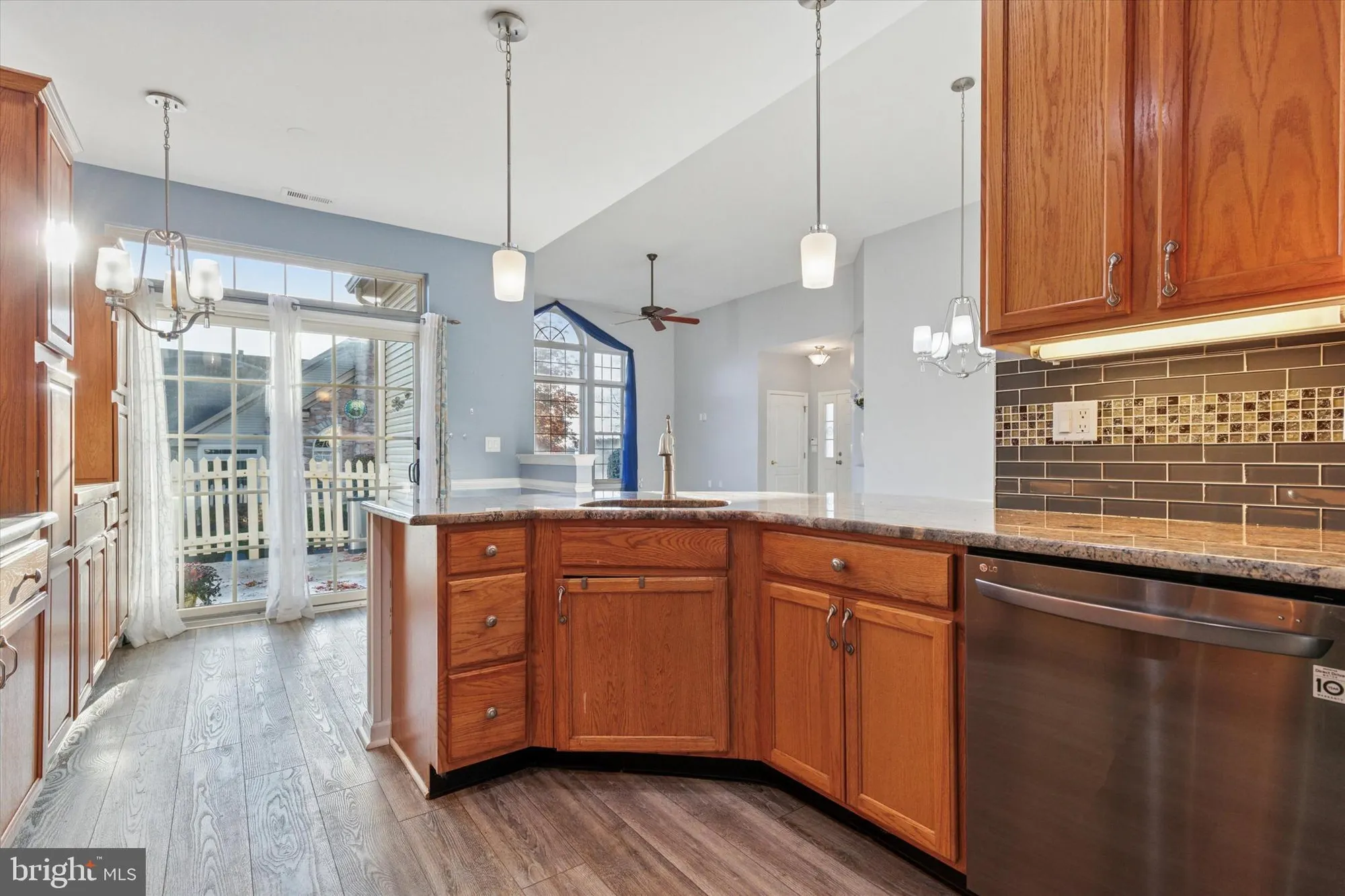 Property Slideshow image 14 of 33 | 64 legacy oaks dr, Richboro, PA, 18954