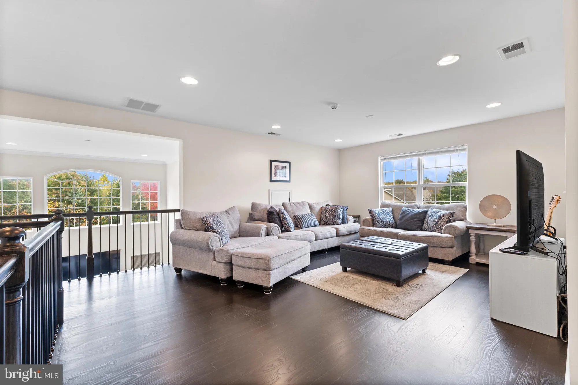 Property Slideshow image 30 of 48 | 23 barton dr, Hightstown, NJ, 08520