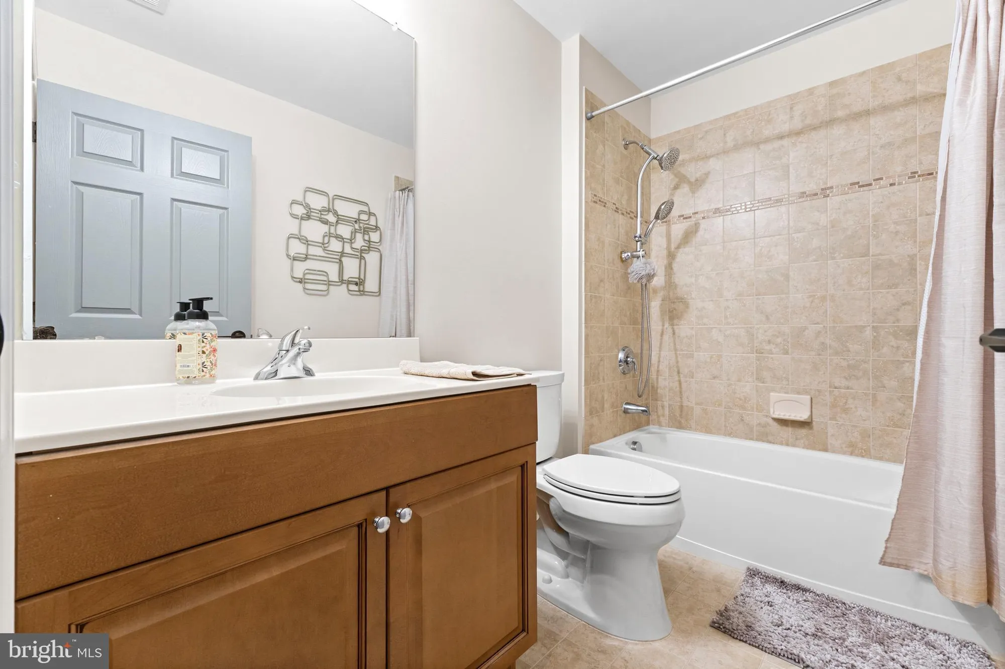 Property Slideshow image 21 of 48 | 23 barton dr, Hightstown, NJ, 08520