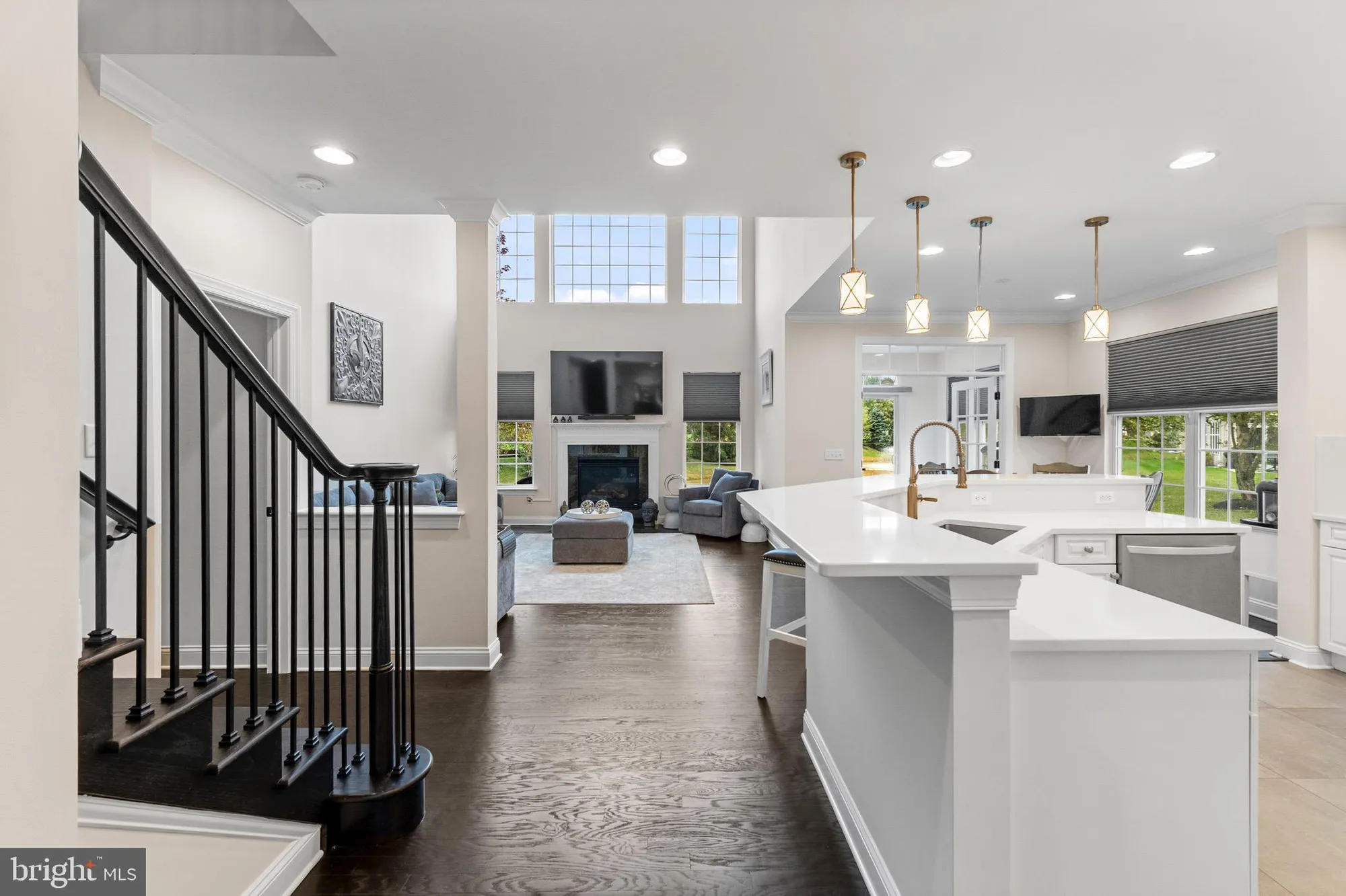 Property Slideshow image 8 of 48 | 23 barton dr, Hightstown, NJ, 08520