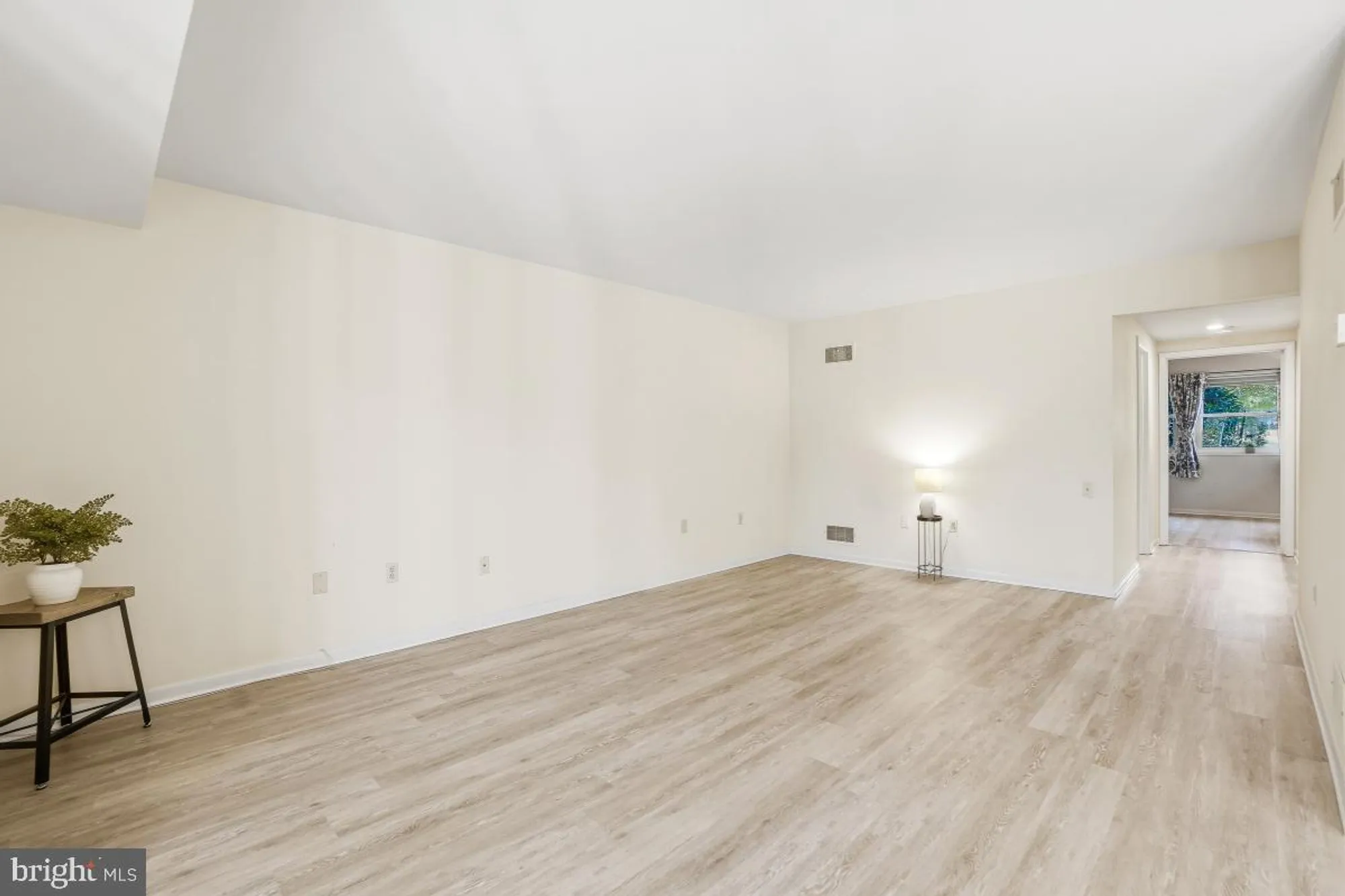 Property Slideshow image 16 of 26 | 3362 gleneagles dr 71-1d, Silver Spring, MD, 20906