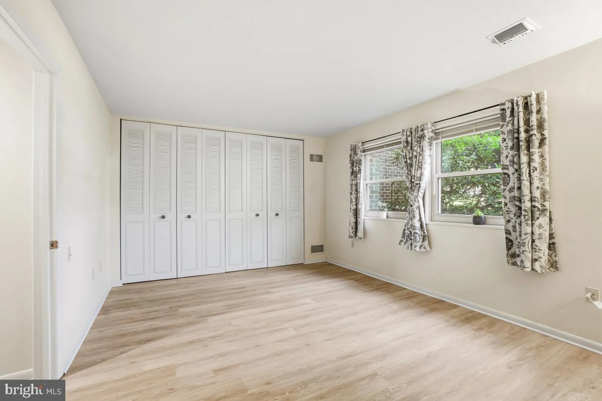 Property Slideshow image 6 of 26 | 3362 gleneagles dr 71-1d, Silver Spring, MD, 20906