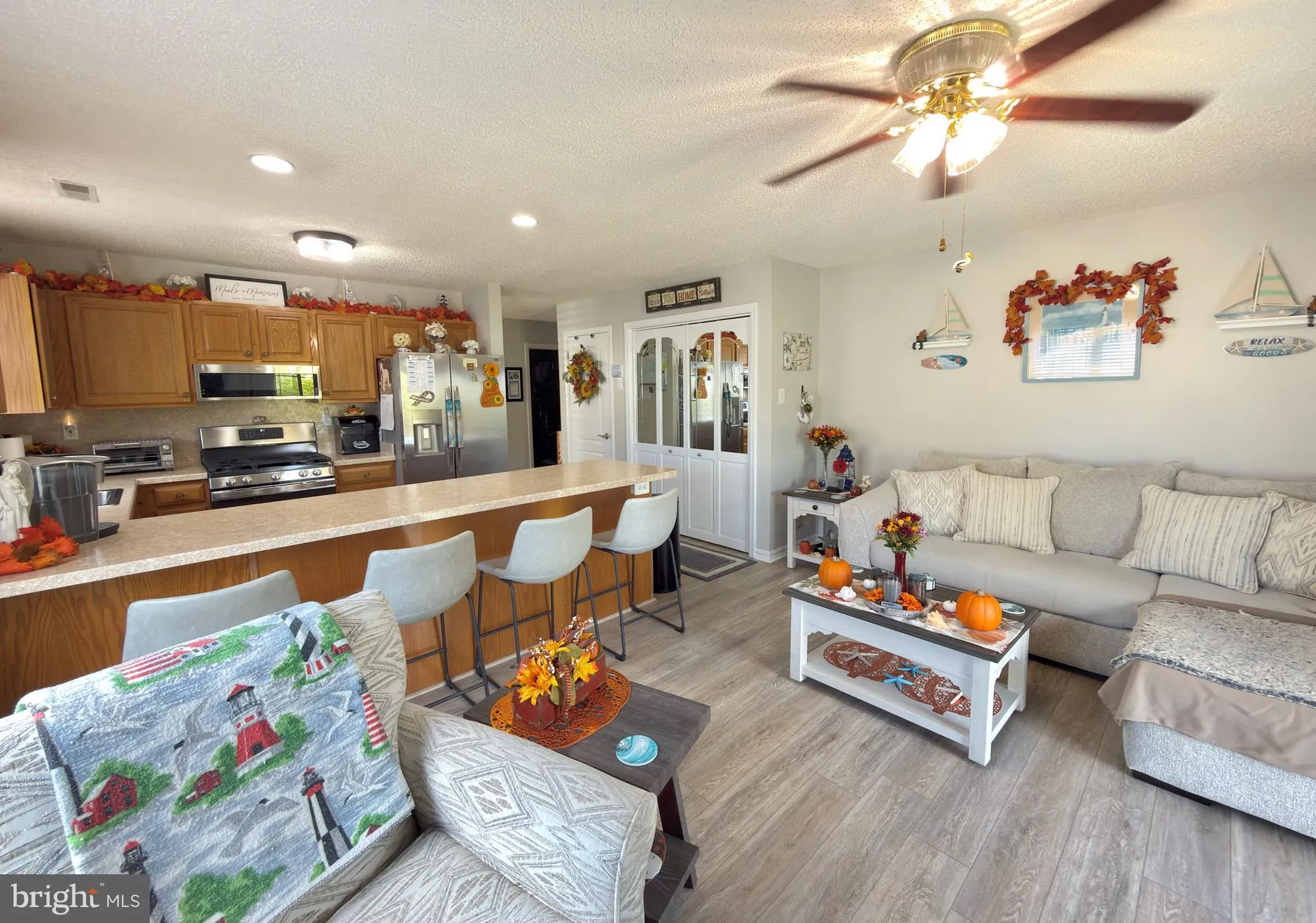 Property Slideshow image 13 of 27 | 617 saint vincent ct, Williamstown, NJ, 08094
