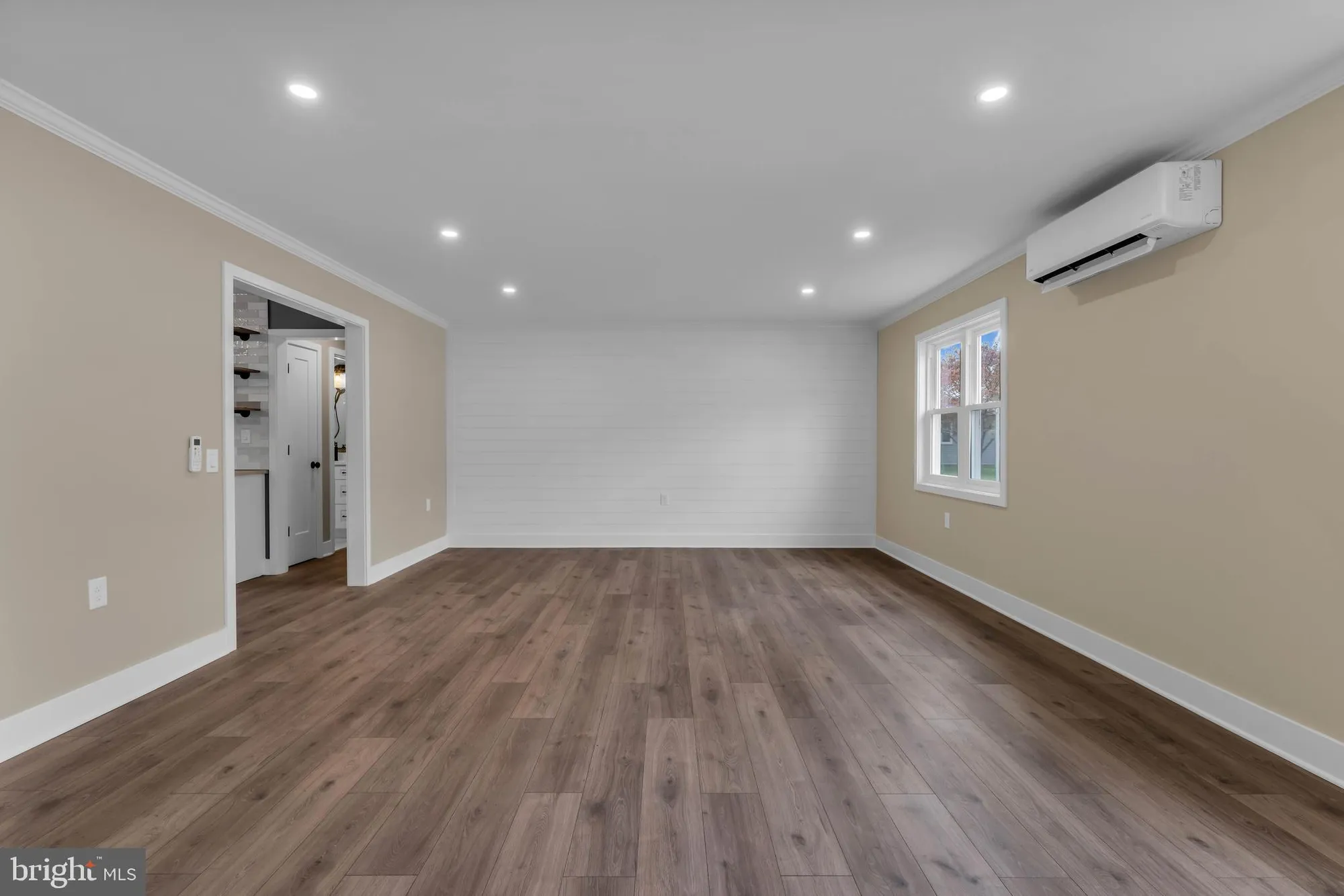 Property Slideshow image 8 of 26 | 94 troumaka st, Toms River, NJ, 08757