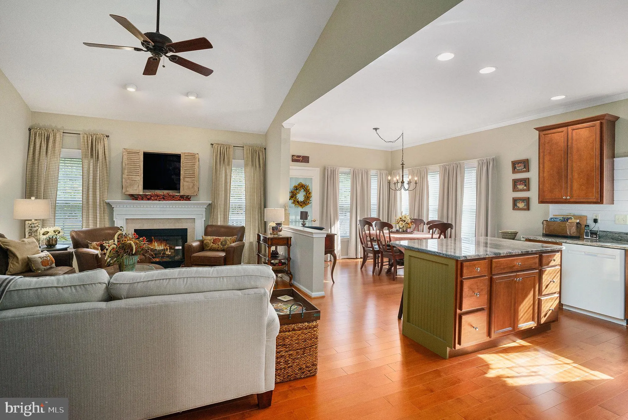 Property Slideshow image 11 of 51 | 1134 michele ave, Schwenksville, PA, 19473