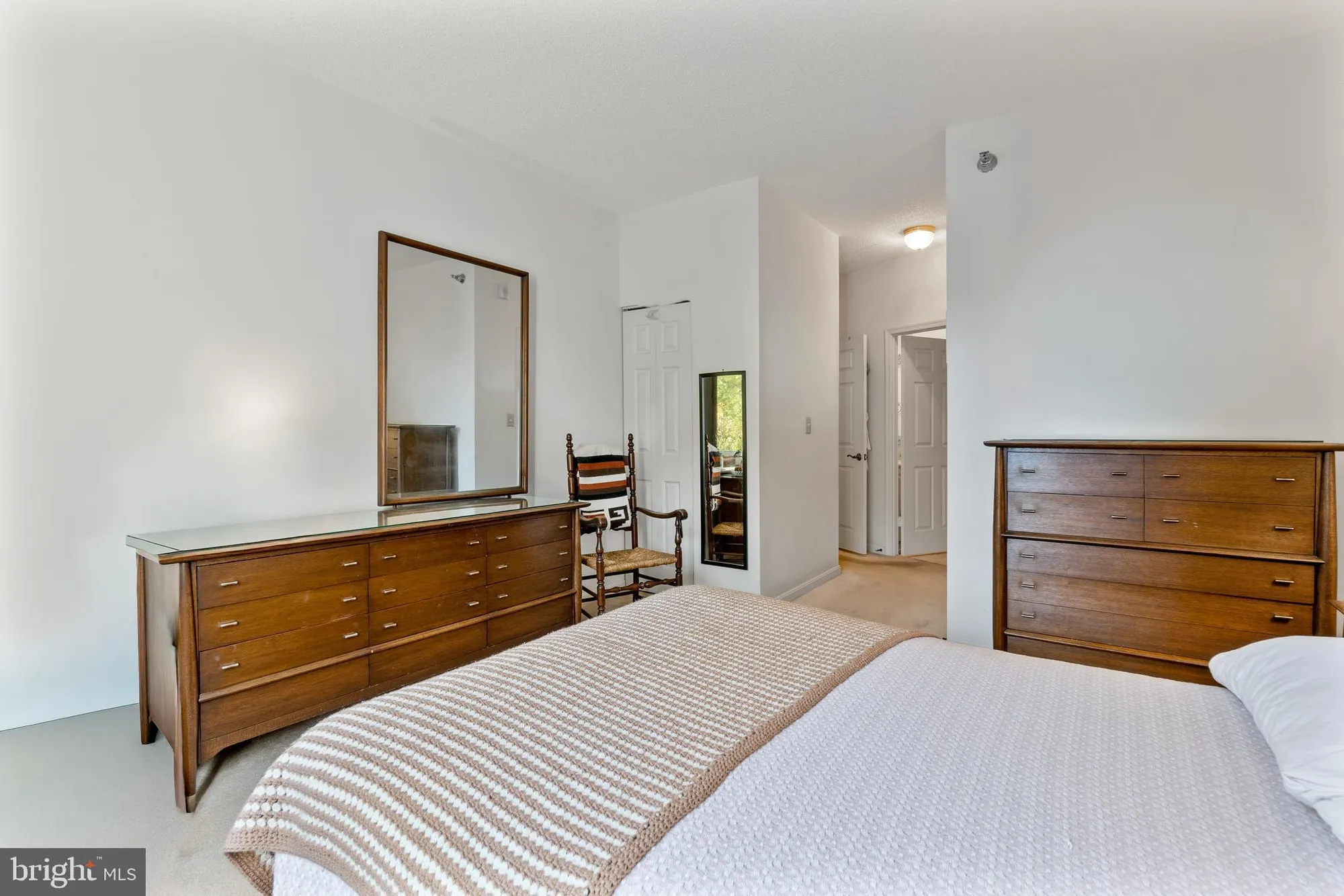 Property Slideshow image 12 of 30 | 2900 n leisure world blvd 301, Silver Spring, MD, 20906