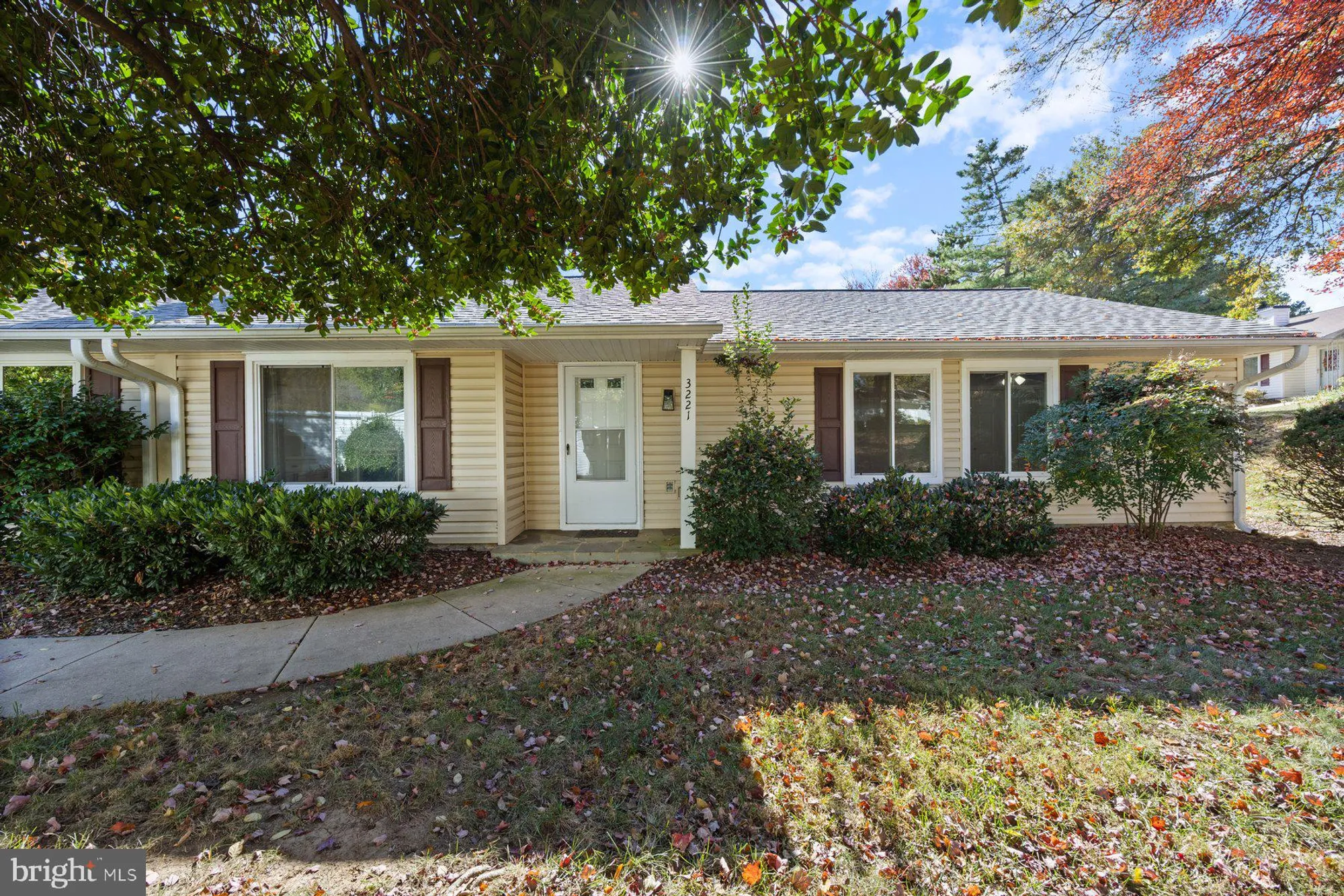 Property Slideshow image 1 of 41 | 3221 ludham dr # 191-a, Silver Spring, MD, 20906