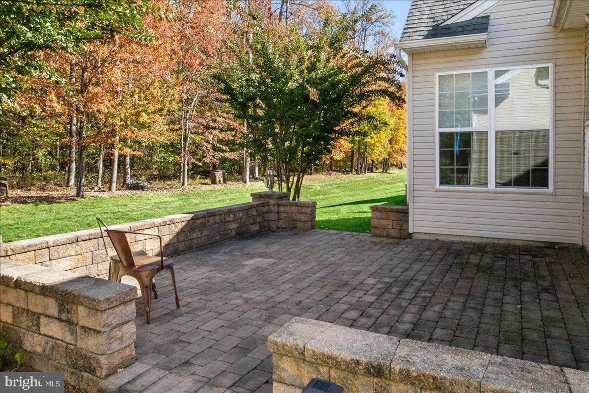 Property Slideshow image 8 of 13 | 20 bellingham dr, Kendall Park, NJ, 08824