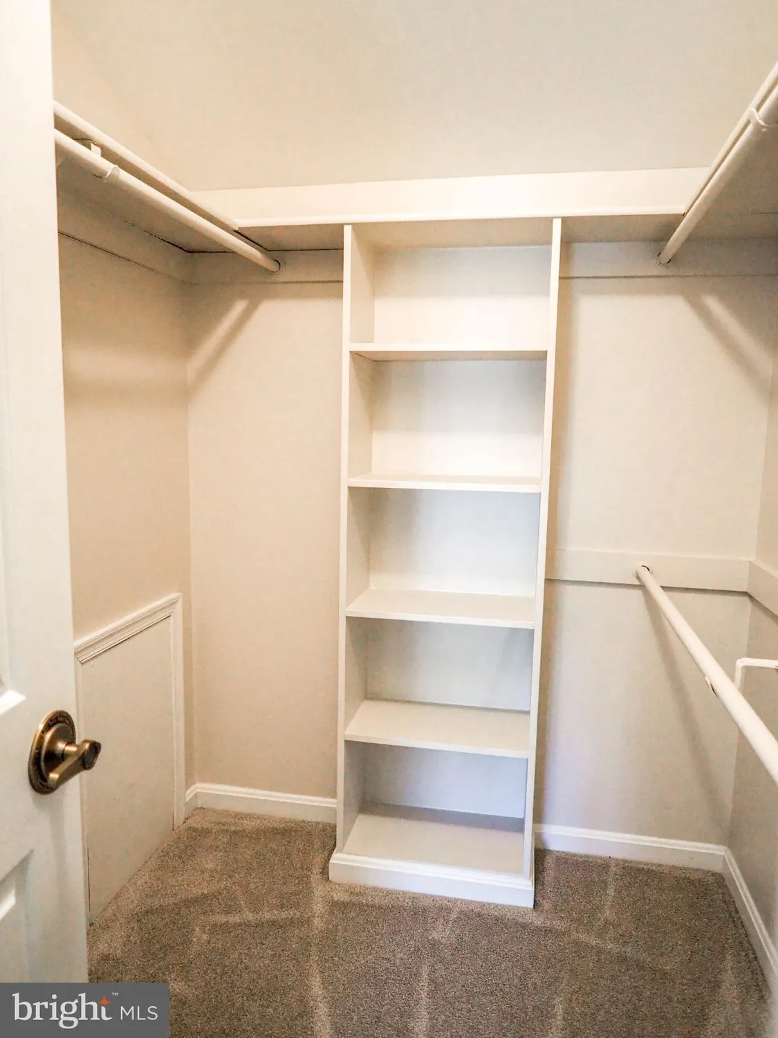 Property Slideshow image 18 of 34 | 916 sextant way, Annapolis, MD, 21401