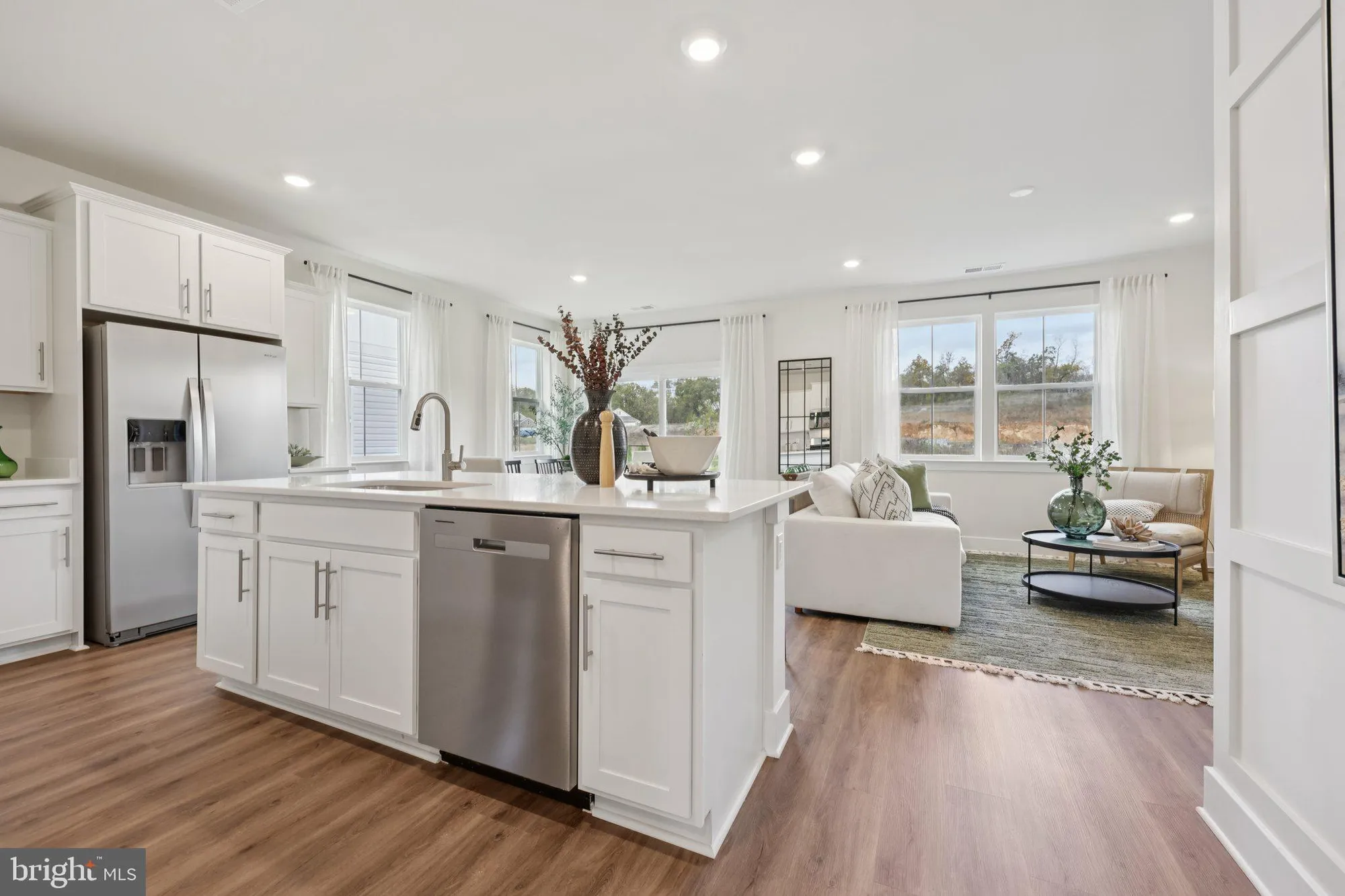 Property Slideshow image 10 of 45 | 109 trellis view ln, Winchester, VA, 22602