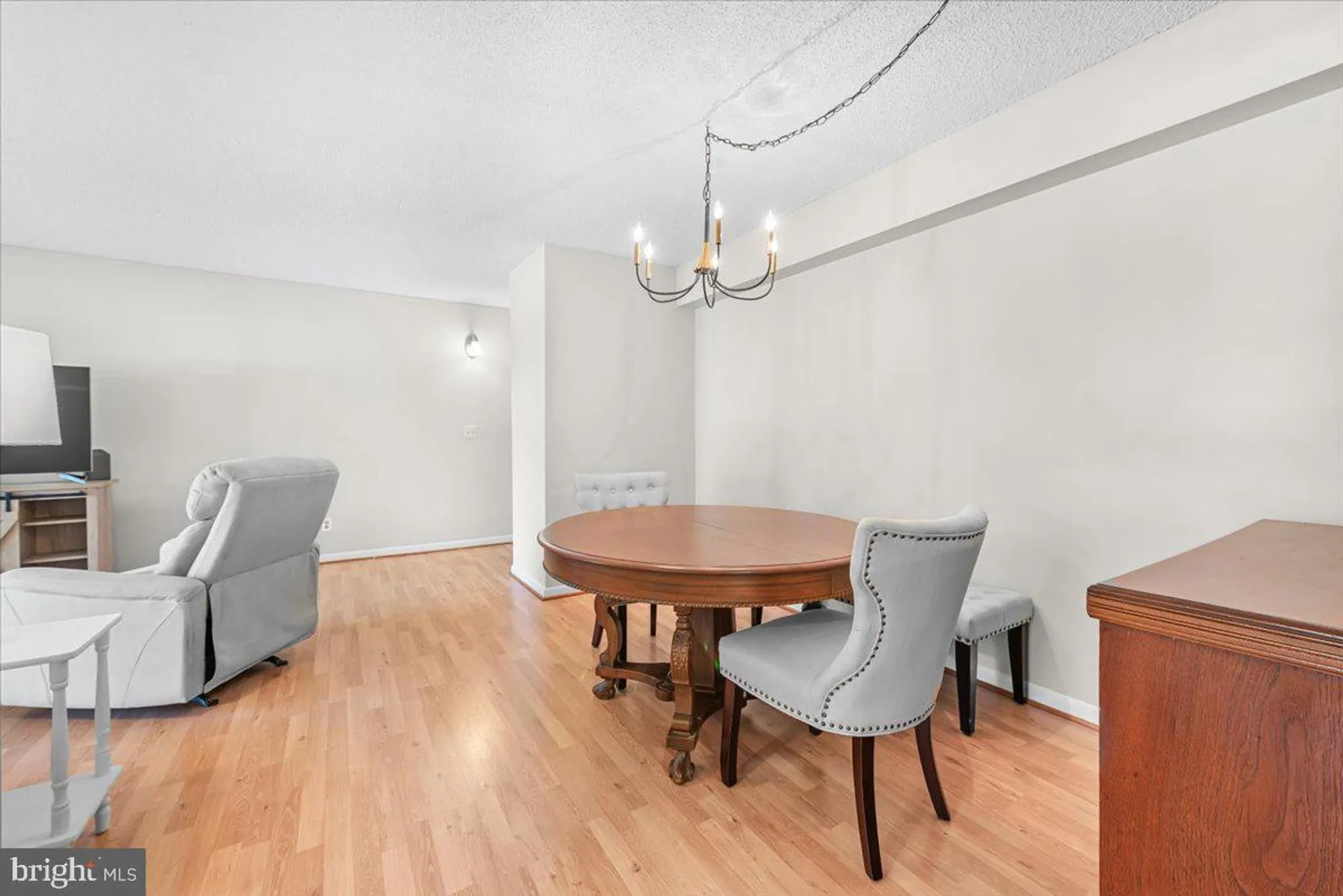 Property Slideshow image 10 of 37 | 15201 elkridge way 93-1f, Silver Spring, MD, 20906
