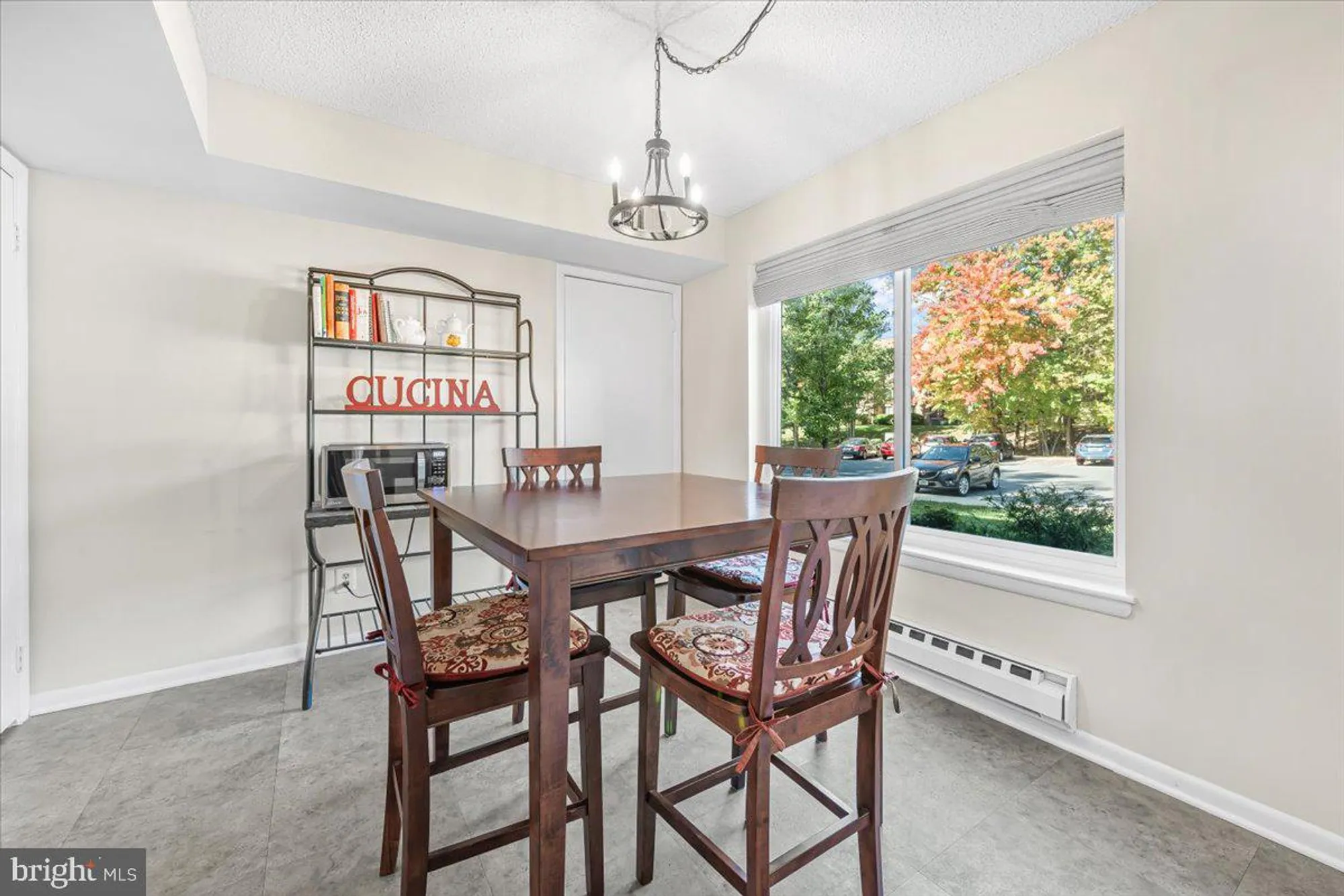 Property Slideshow image 5 of 37 | 15201 elkridge way 93-1f, Silver Spring, MD, 20906