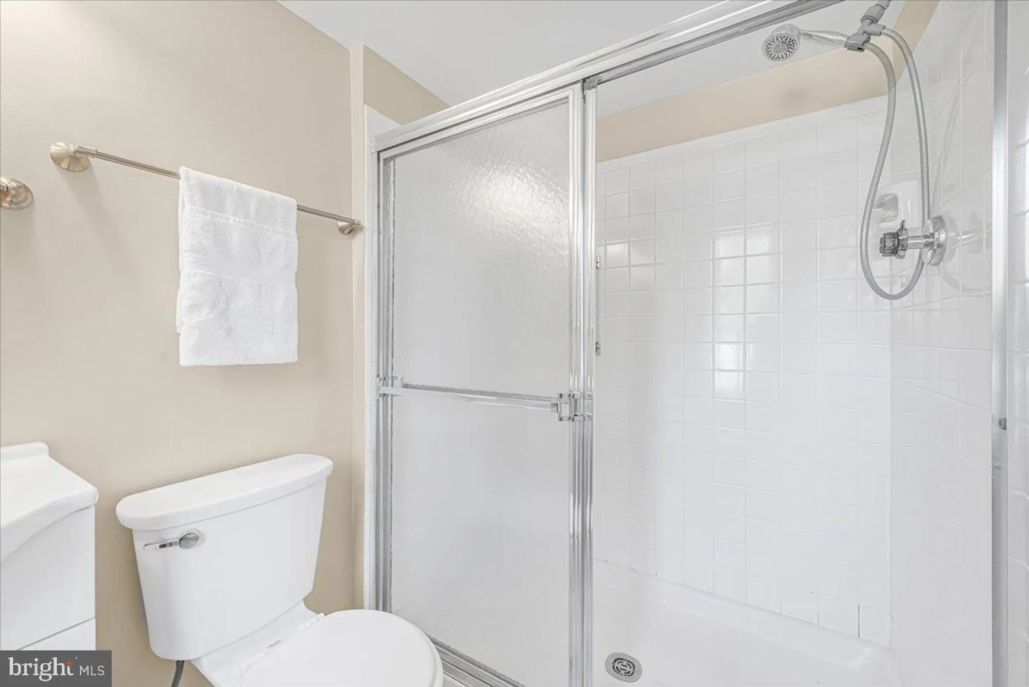 Property Slideshow image 21 of 37 | 15201 elkridge way 93-1f, Silver Spring, MD, 20906