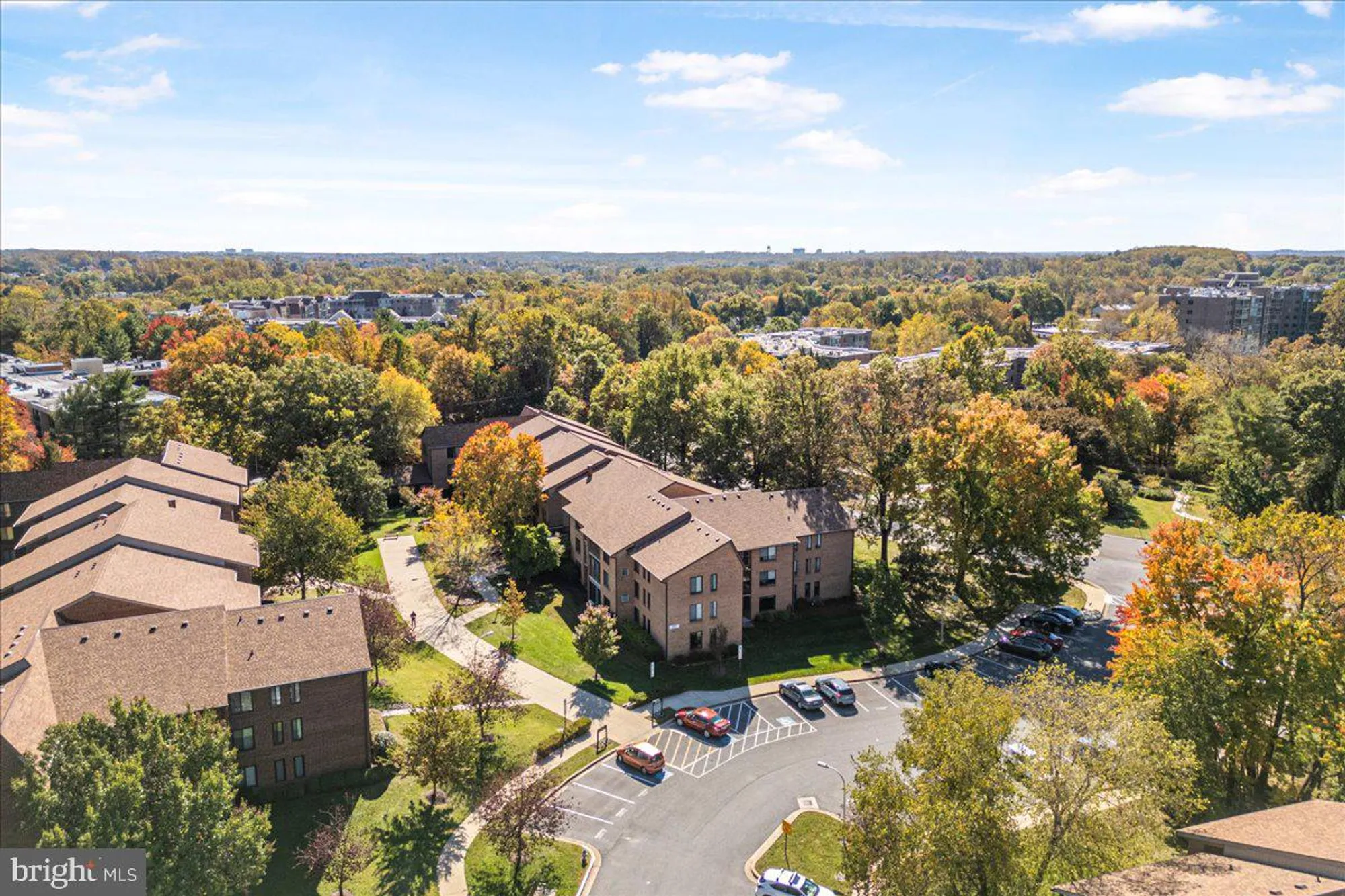 Property Slideshow image 23 of 37 | 15201 elkridge way 93-1f, Silver Spring, MD, 20906