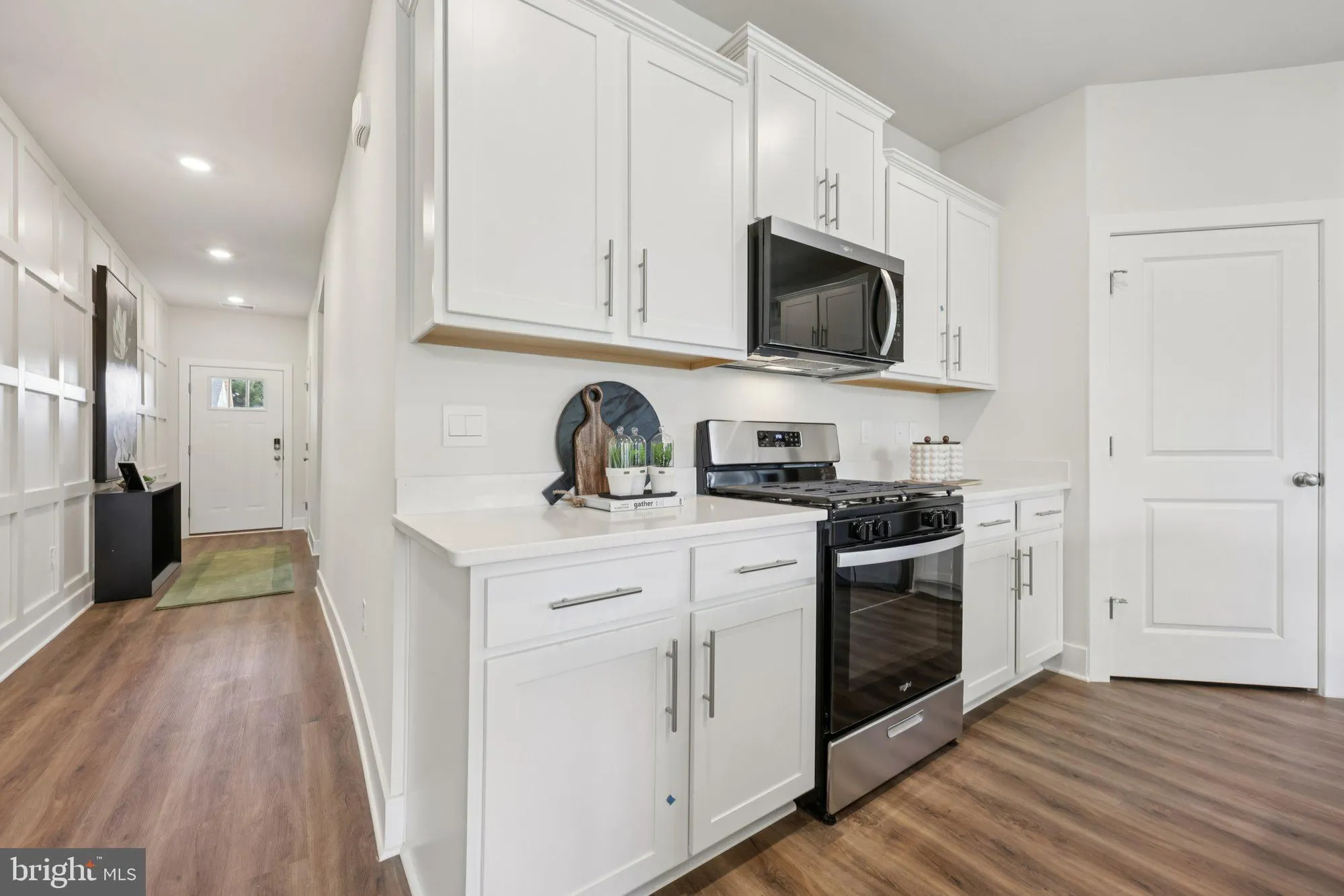 Property Slideshow image 12 of 45 | 113 trellis view ln, Winchester, VA, 22602