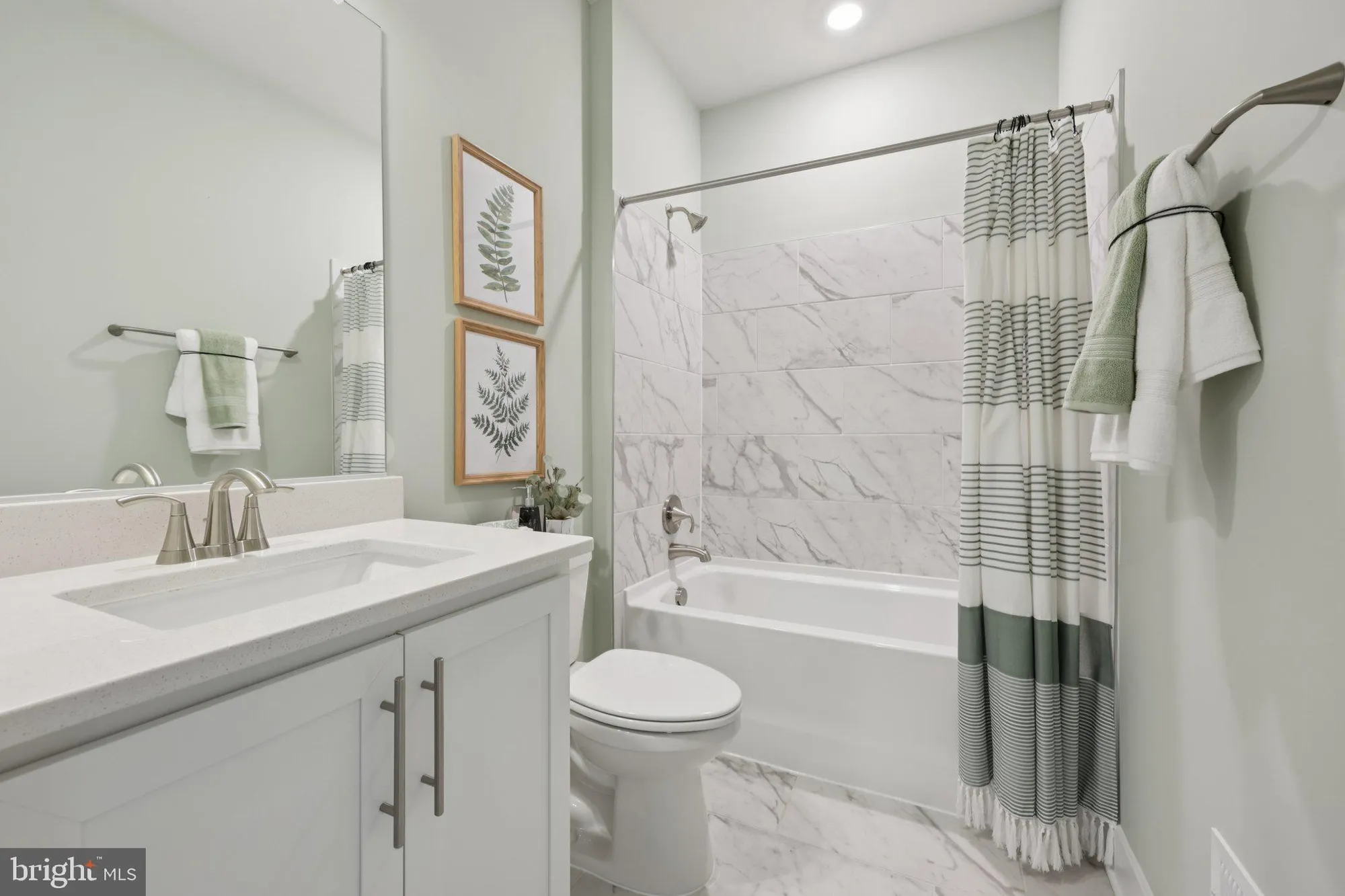 Property Slideshow image 15 of 45 | 113 trellis view ln, Winchester, VA, 22602