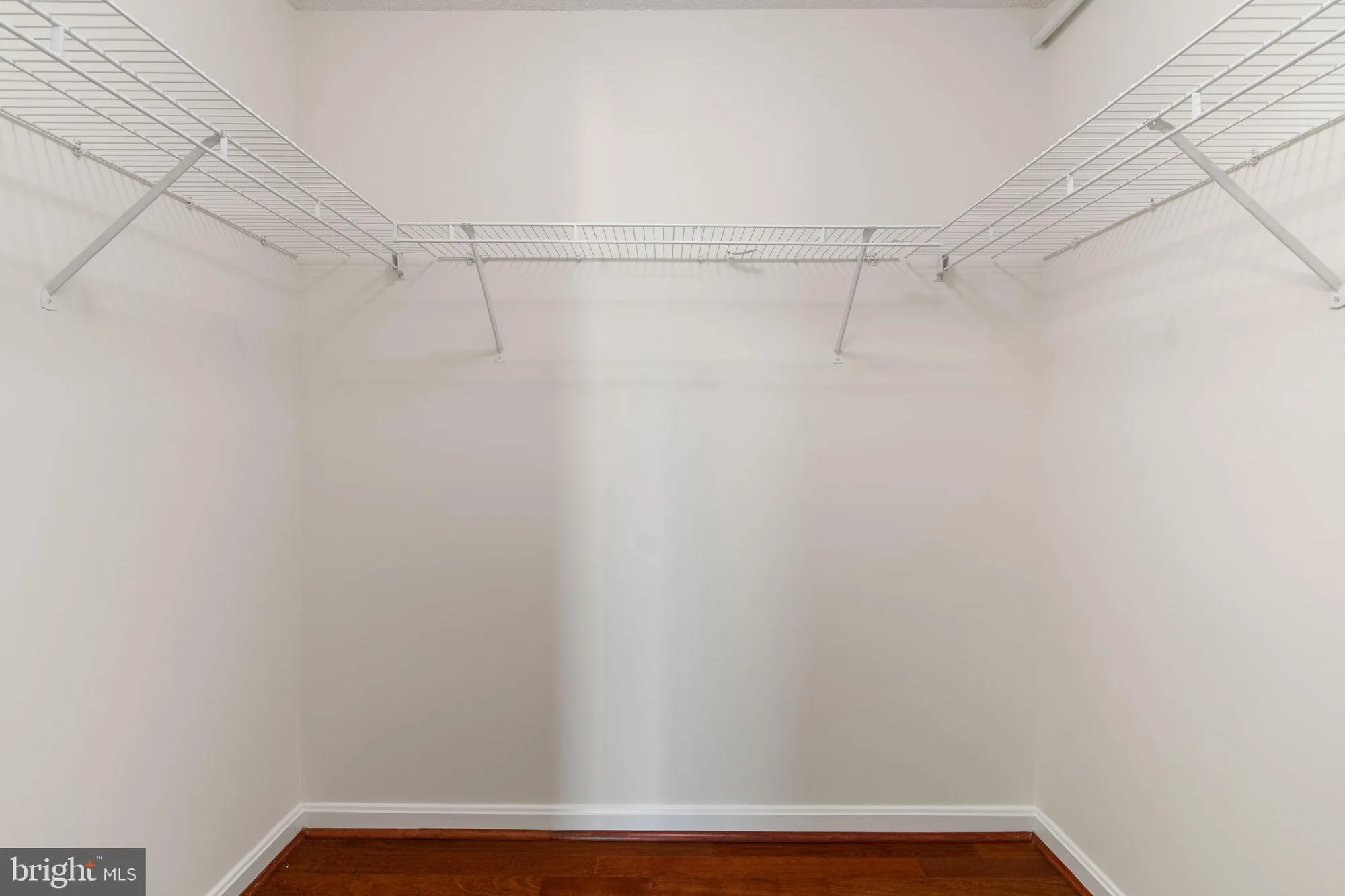 Property Slideshow image 30 of 46 | 19385 cypress ridge ter unit 415, Leesburg, VA, 20176