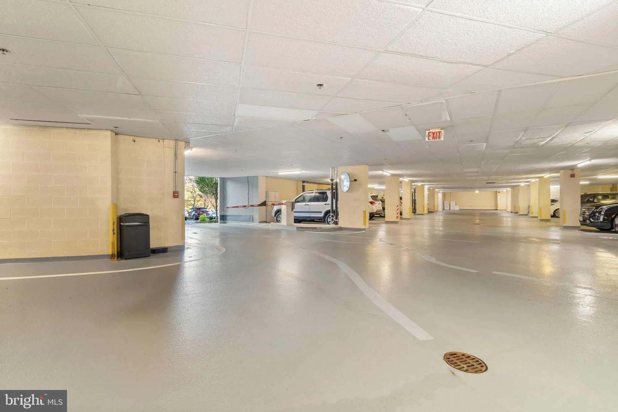 Property Slideshow image 40 of 46 | 19385 cypress ridge ter unit 415, Leesburg, VA, 20176