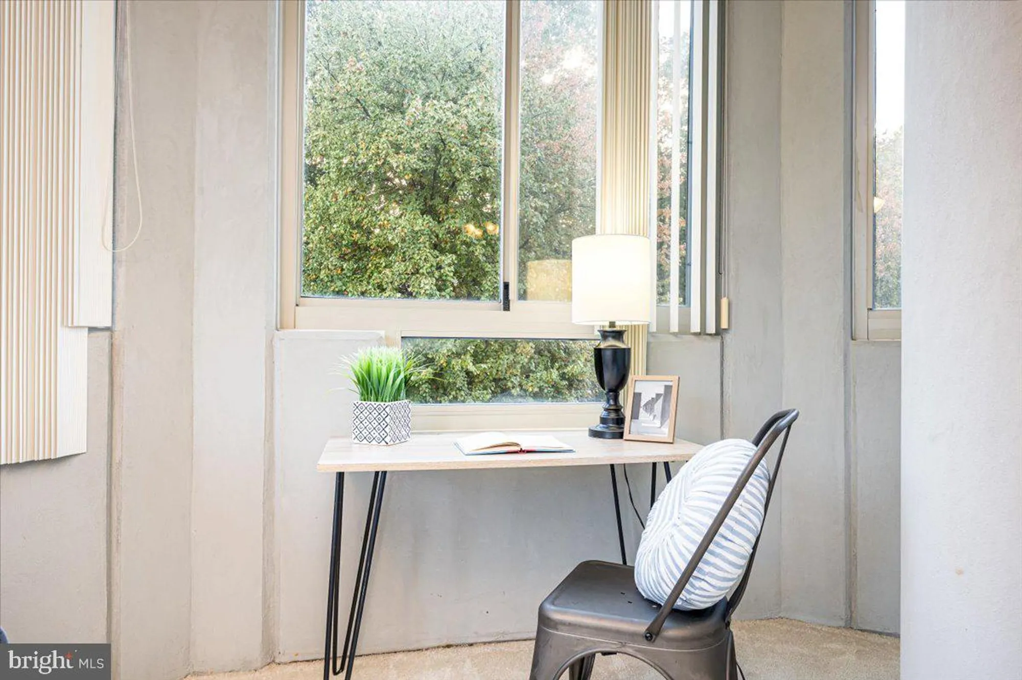 Property Slideshow image 17 of 47 | 14805 pennfield cir apt 201, Silver Spring, MD, 20906