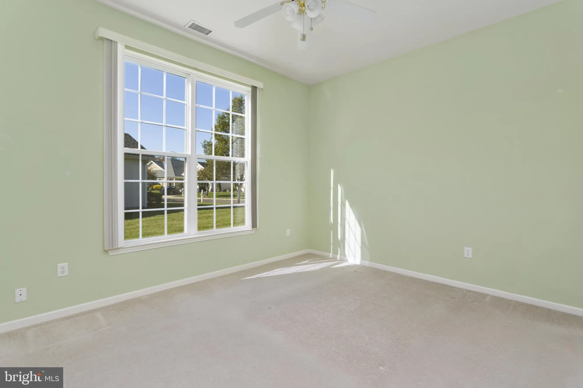 Property Slideshow image 26 of 33 | 33 bunker hill dr, Allentown, NJ, 08501