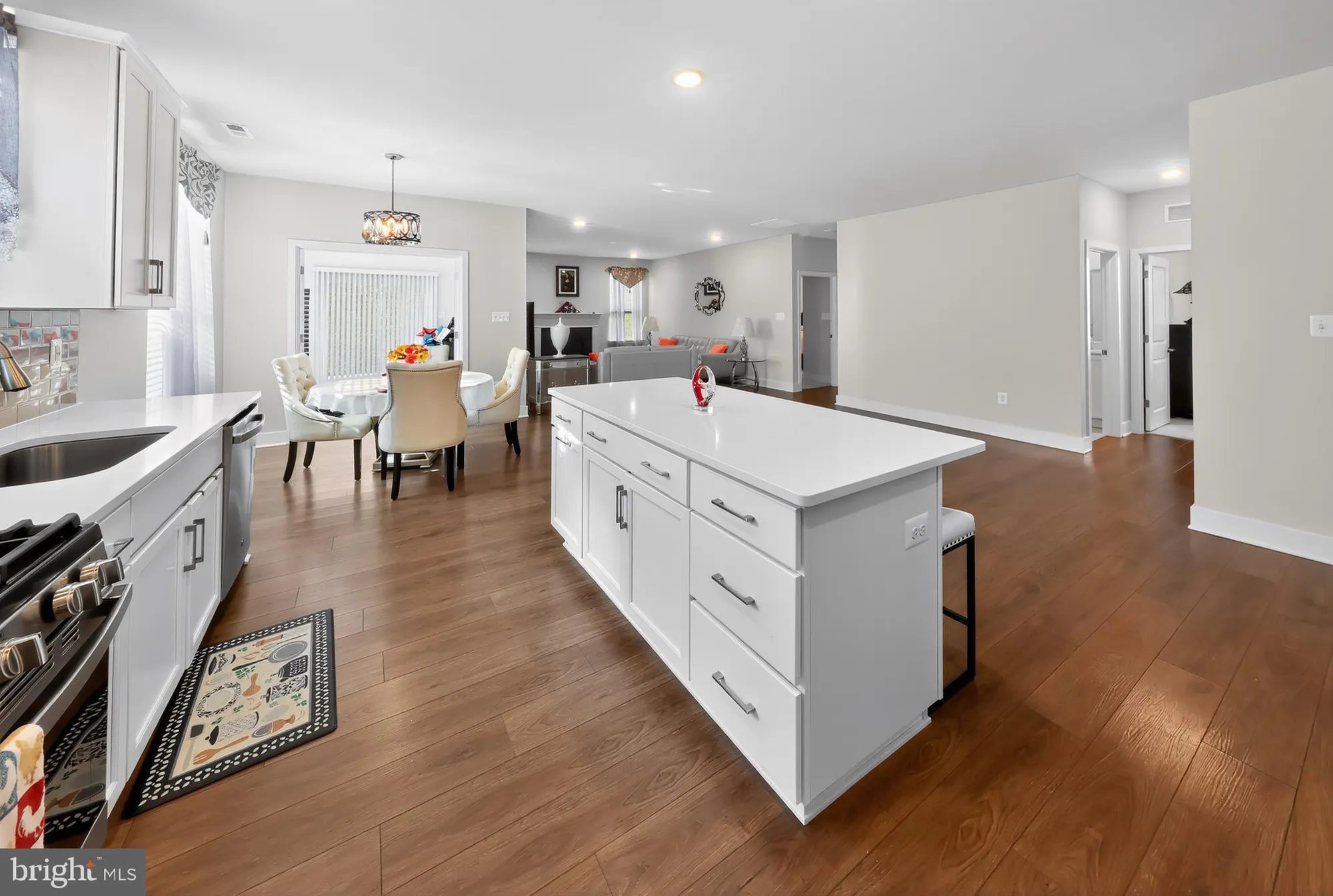 Property Slideshow image 5 of 14 | 663 mayfield falls dr, Newark, DE, 19702