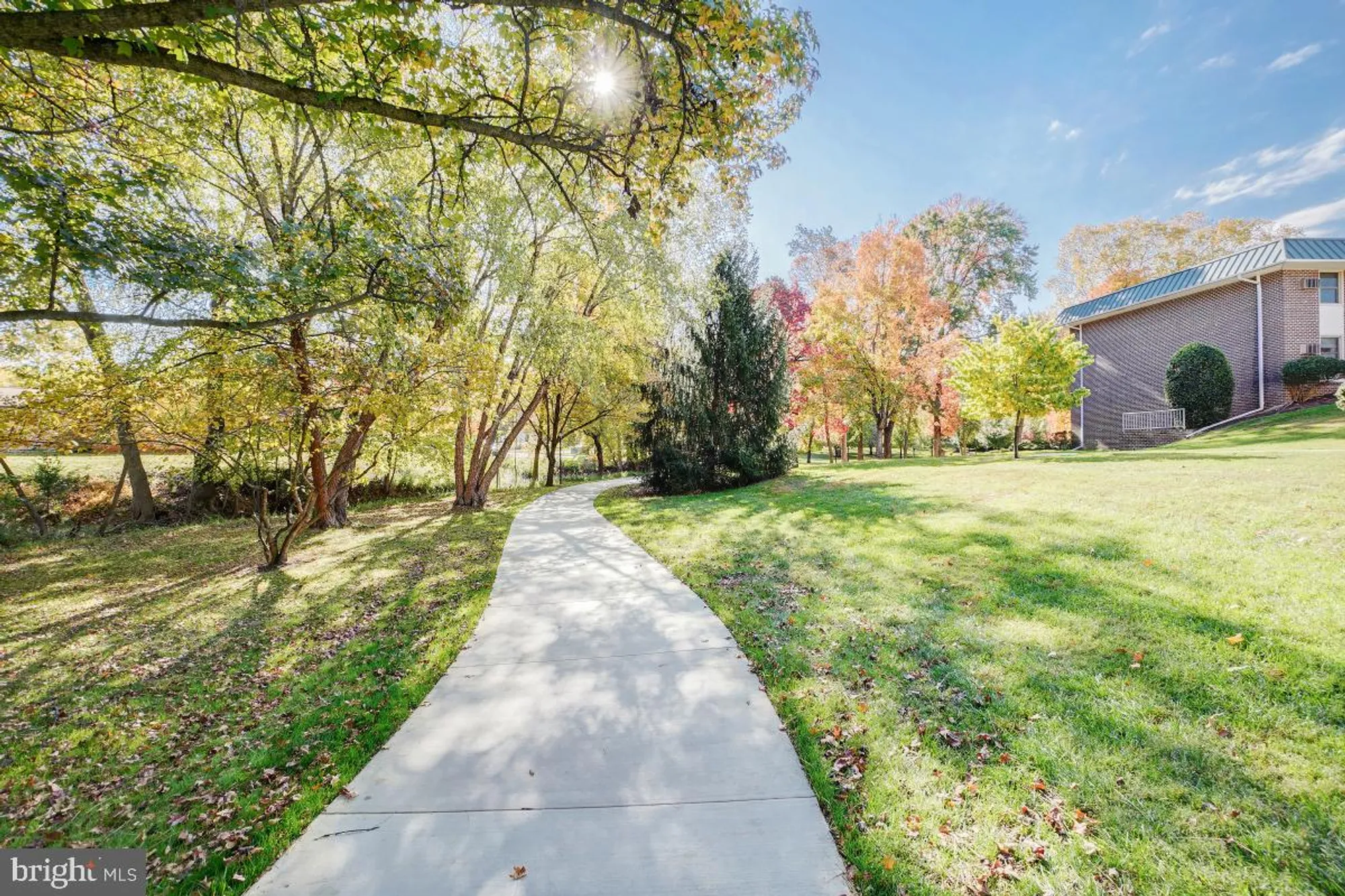 Property Slideshow image 8 of 10 | 3314 chiswick ct 62-1g, Silver Spring, MD, 20906