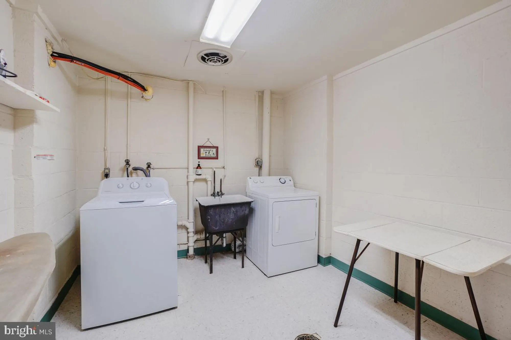 Property Slideshow image 10 of 10 | 3314 chiswick ct 62-1g, Silver Spring, MD, 20906