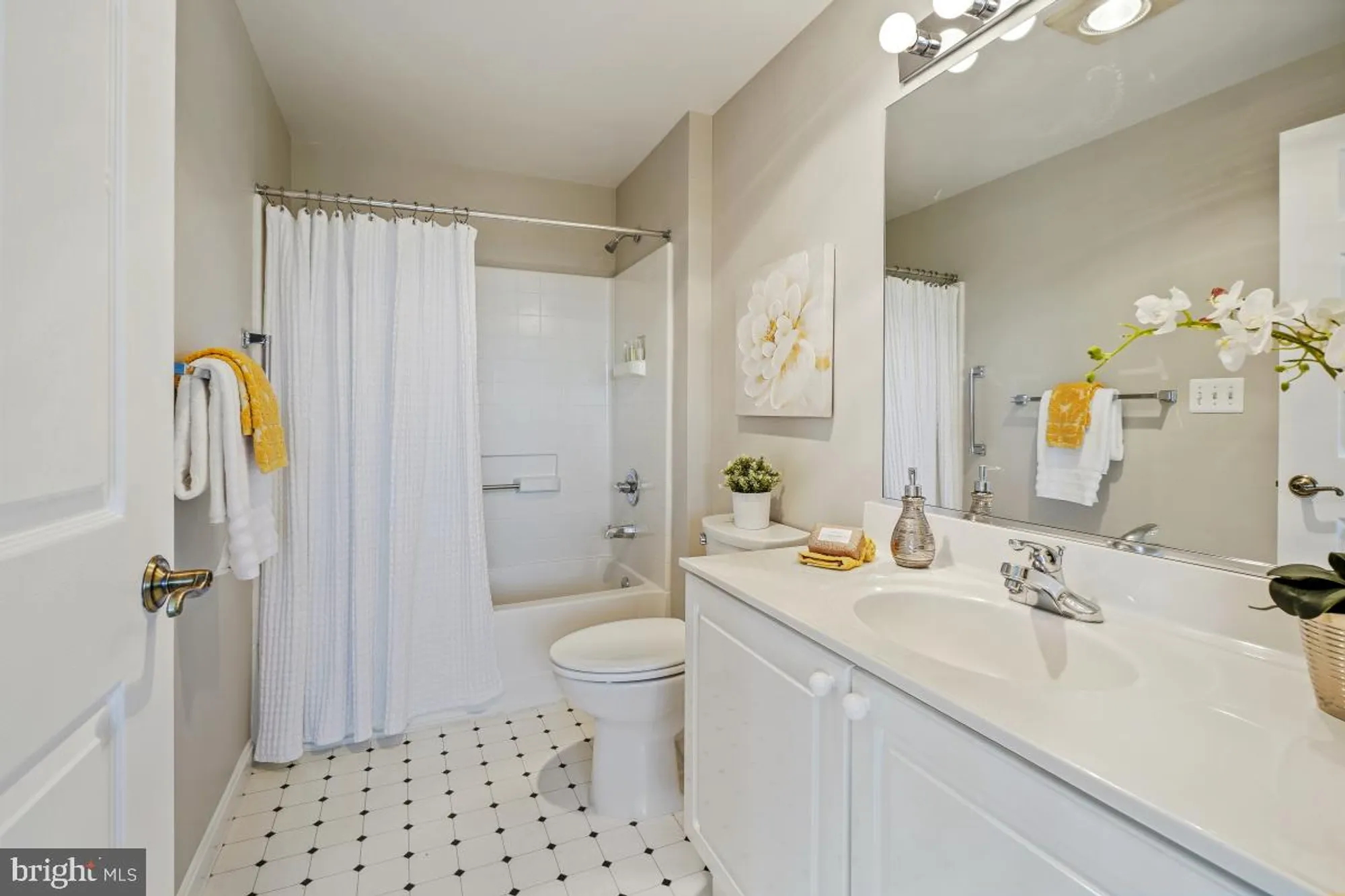 Property Slideshow image 25 of 30 | 3005 s leisure world blvd apt 624, Silver Spring, MD, 20906