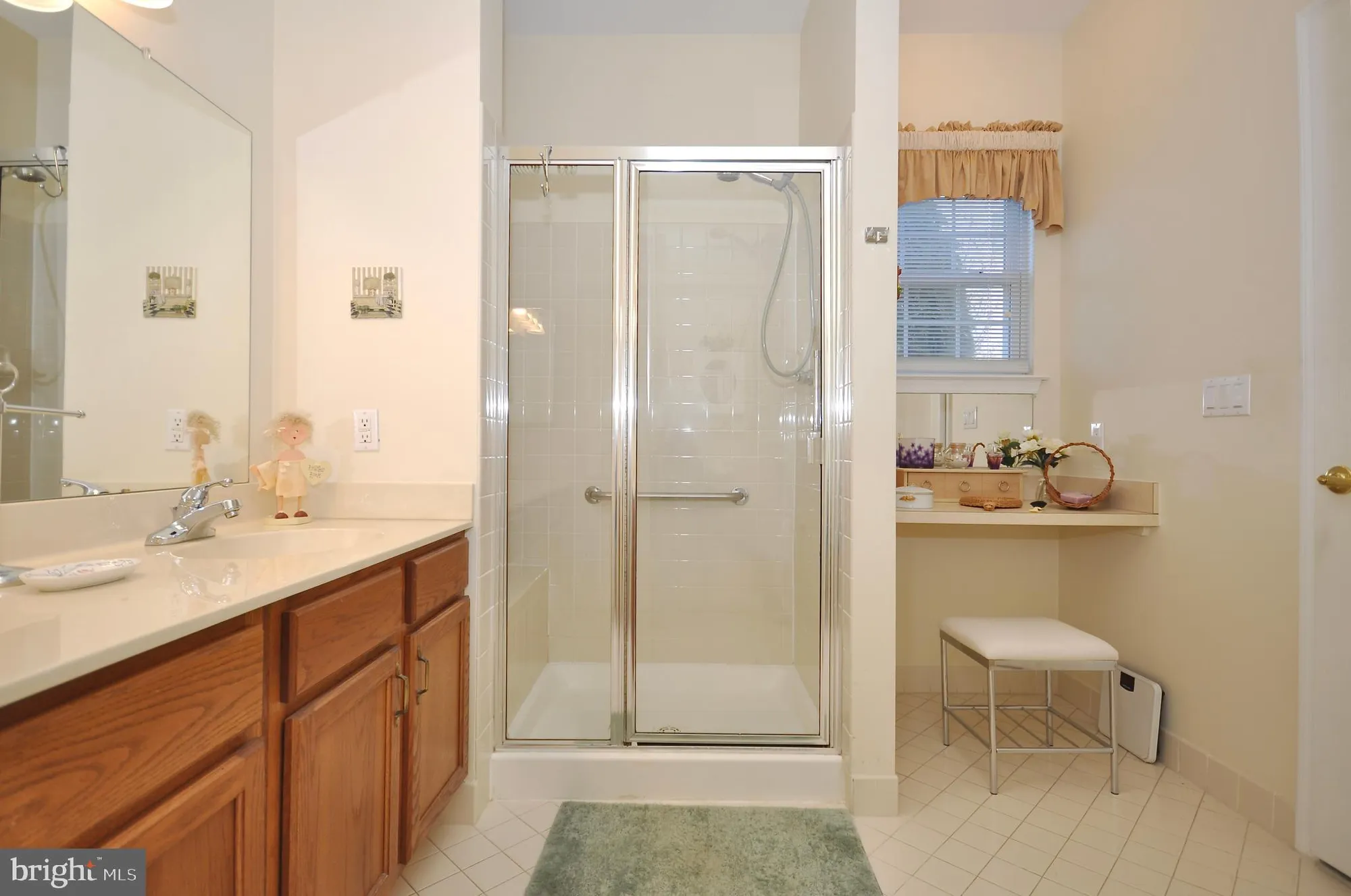 Property Slideshow image 19 of 30 | 753 s settlers cir, Warrington, PA, 18976