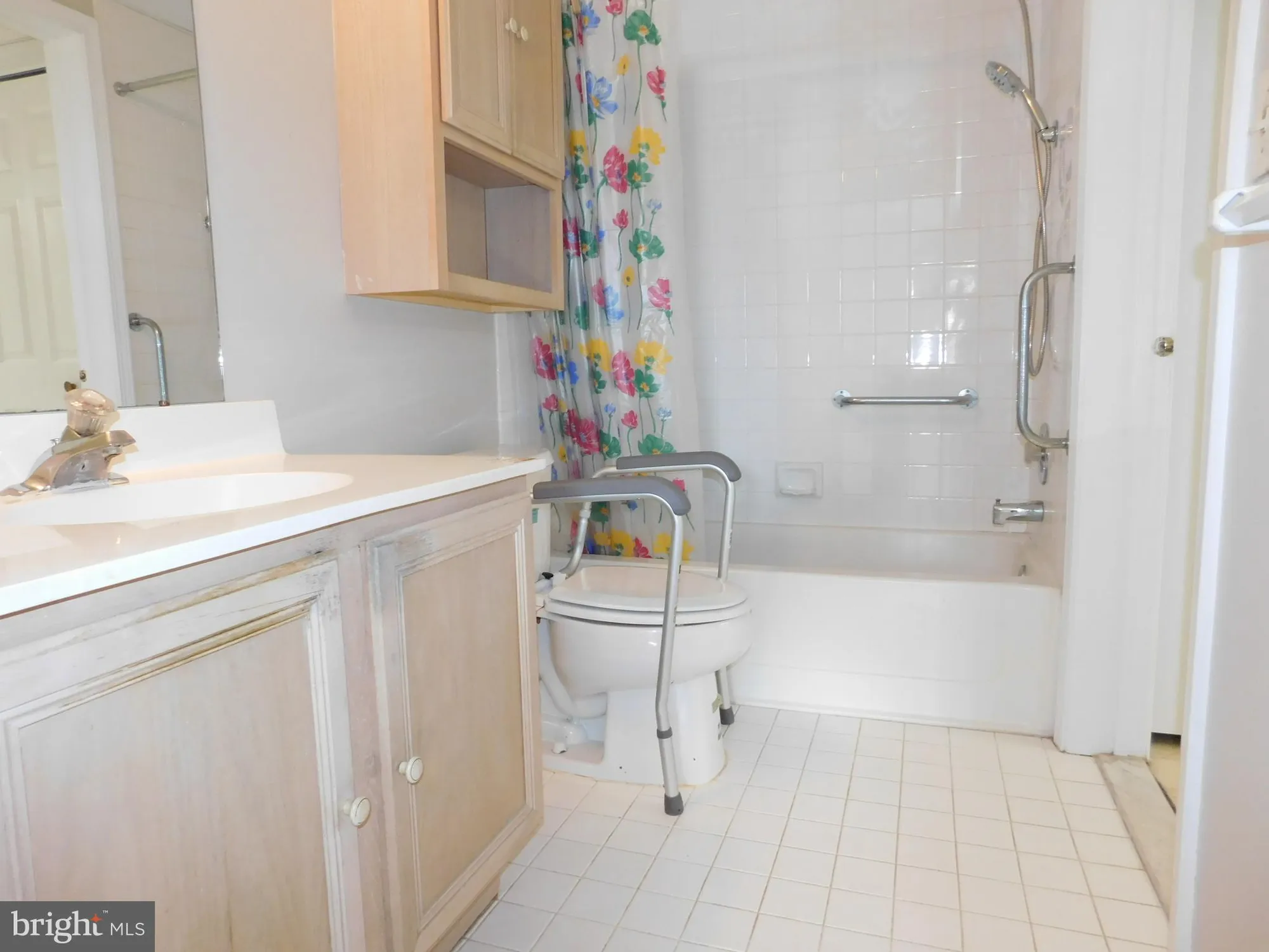 Property Slideshow image 12 of 16 | 4108 centennial sta 410, Warminster, PA, 18974
