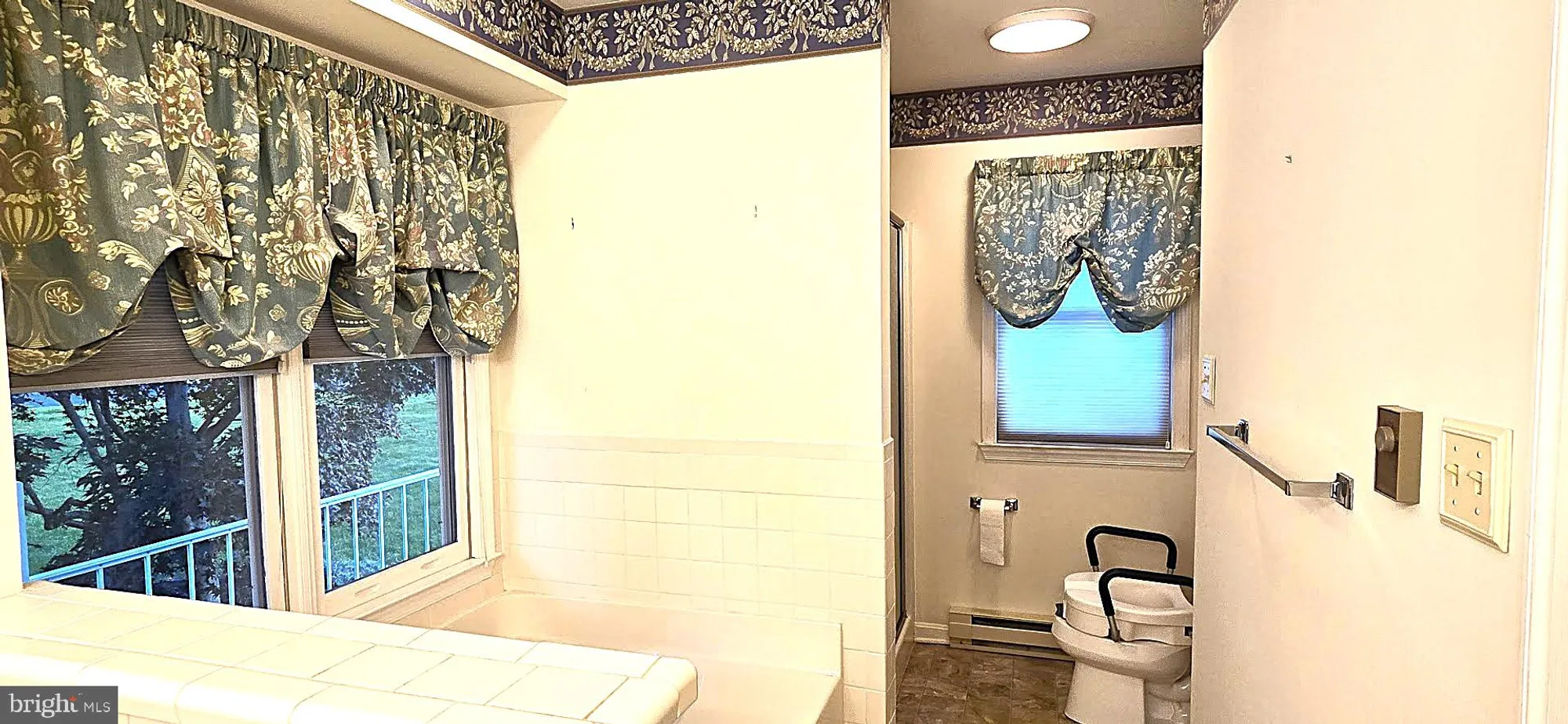 Property Slideshow image 34 of 65 | 6127 greenbriar dr, Fayetteville, PA, 17222