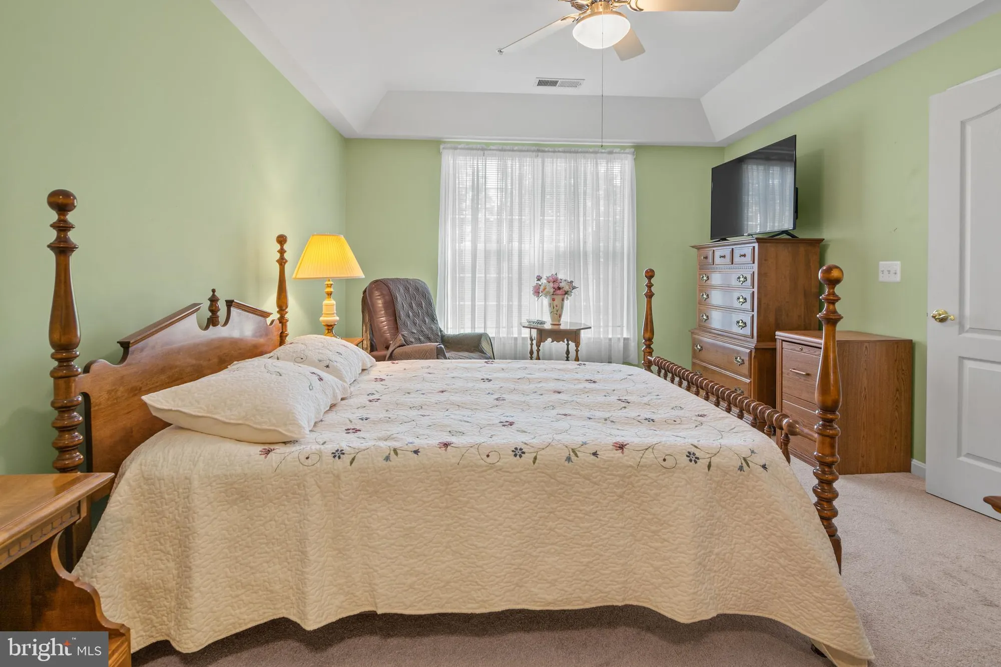 Property Slideshow image 25 of 35 | 8615 wandering fox trl 406, Odenton, MD, 21113