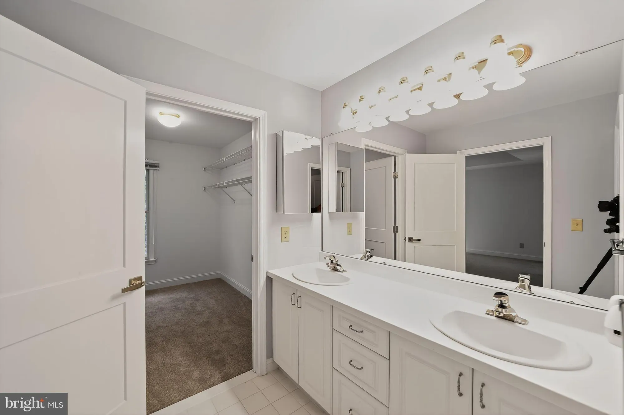 Property Slideshow image 21 of 31 | 6 conifer ct, Princeton, NJ, 08540