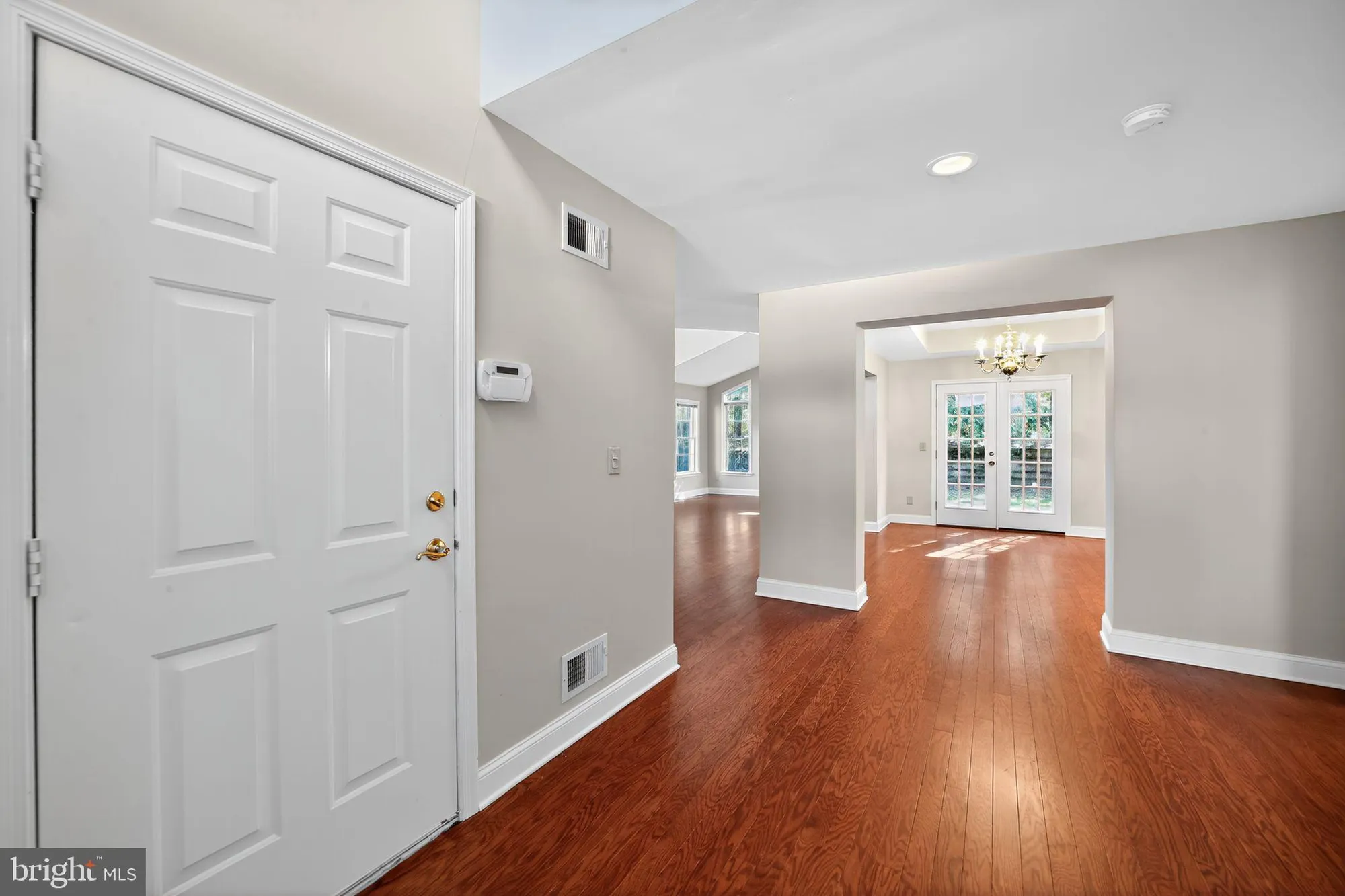 Property Slideshow image 6 of 31 | 6 conifer ct, Princeton, NJ, 08540