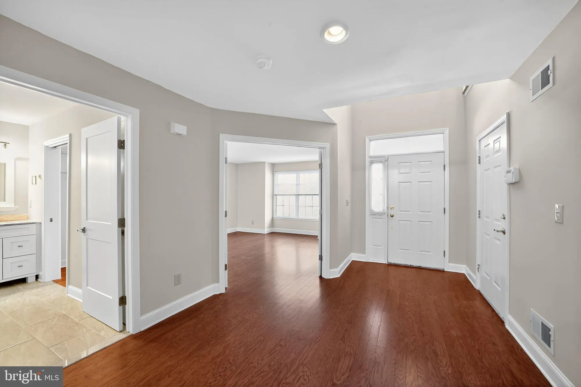 Property Slideshow image 10 of 31 | 6 conifer ct, Princeton, NJ, 08540