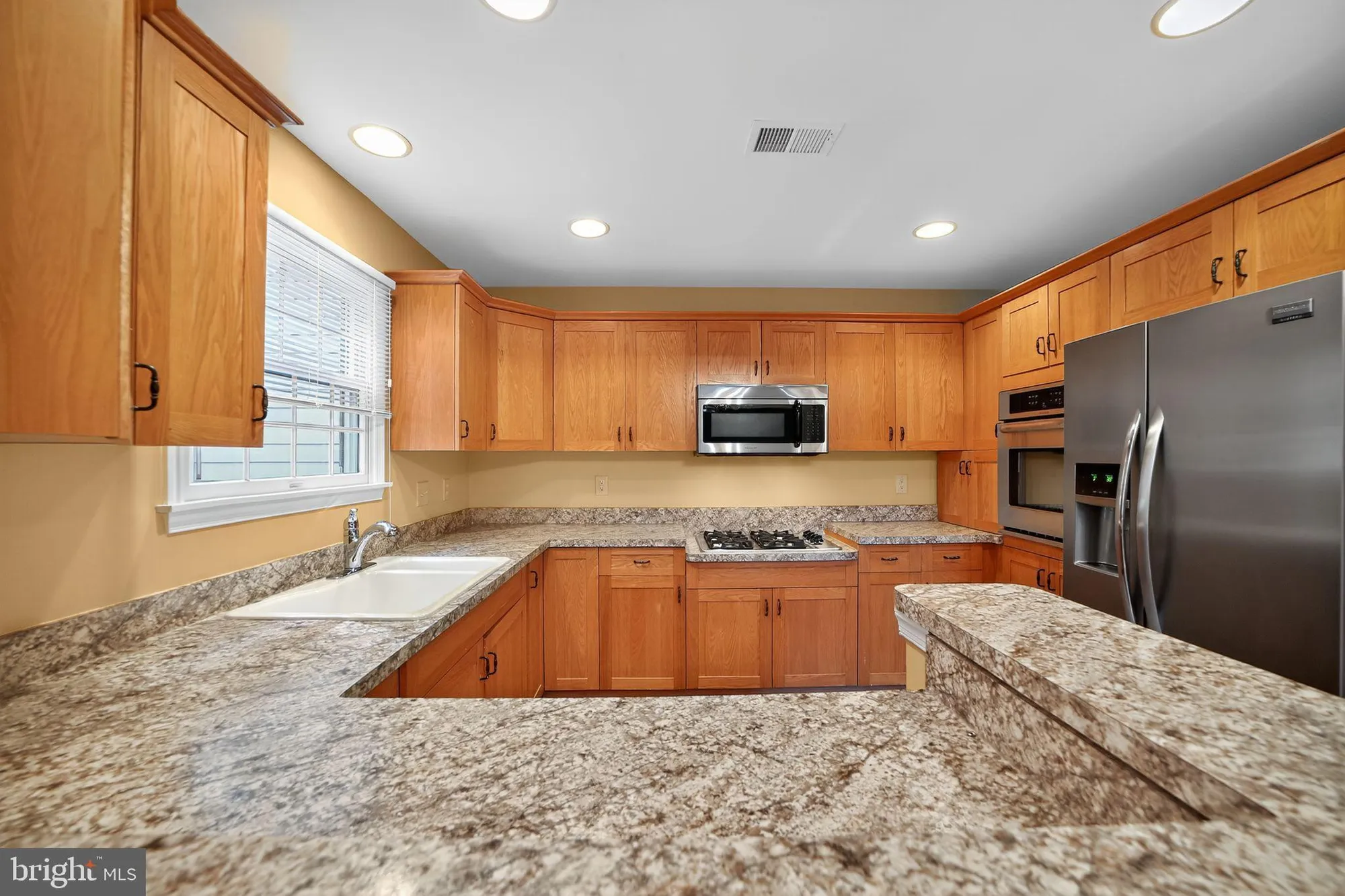 Property Slideshow image 14 of 31 | 6 conifer ct, Princeton, NJ, 08540