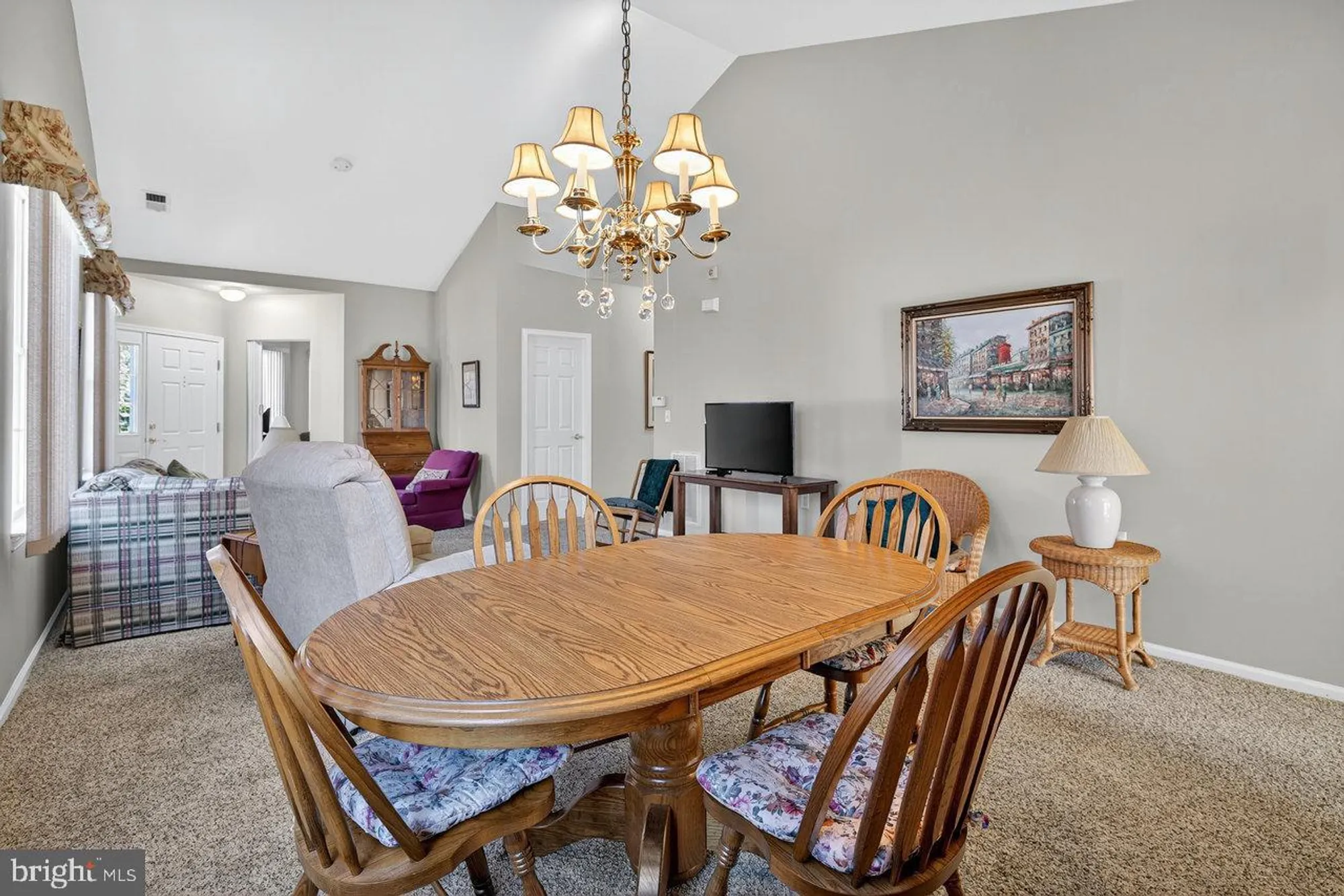 Property Slideshow image 10 of 24 | 147 burholme dr, Hamilton, NJ, 08691