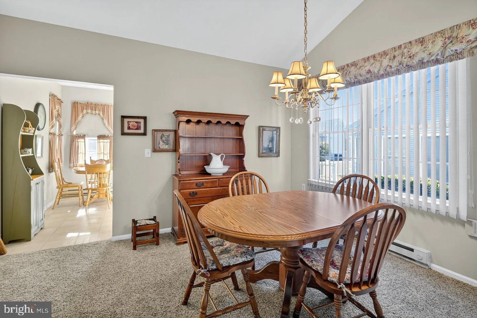 Property Slideshow image 9 of 24 | 147 burholme dr, Hamilton, NJ, 08691