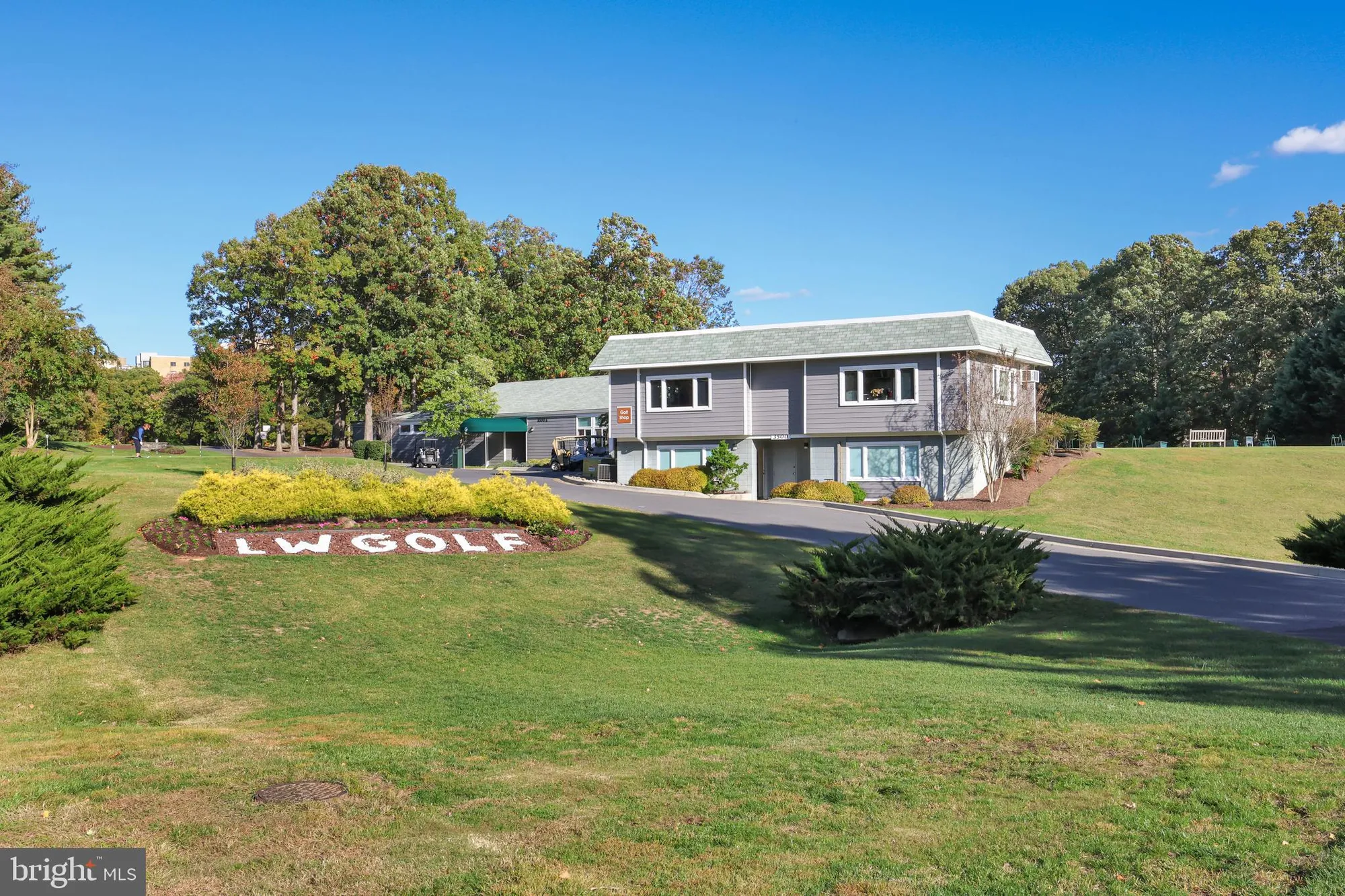 Property Slideshow image 26 of 27 | 15121 glade dr 13-2f, Silver Spring, MD, 20906