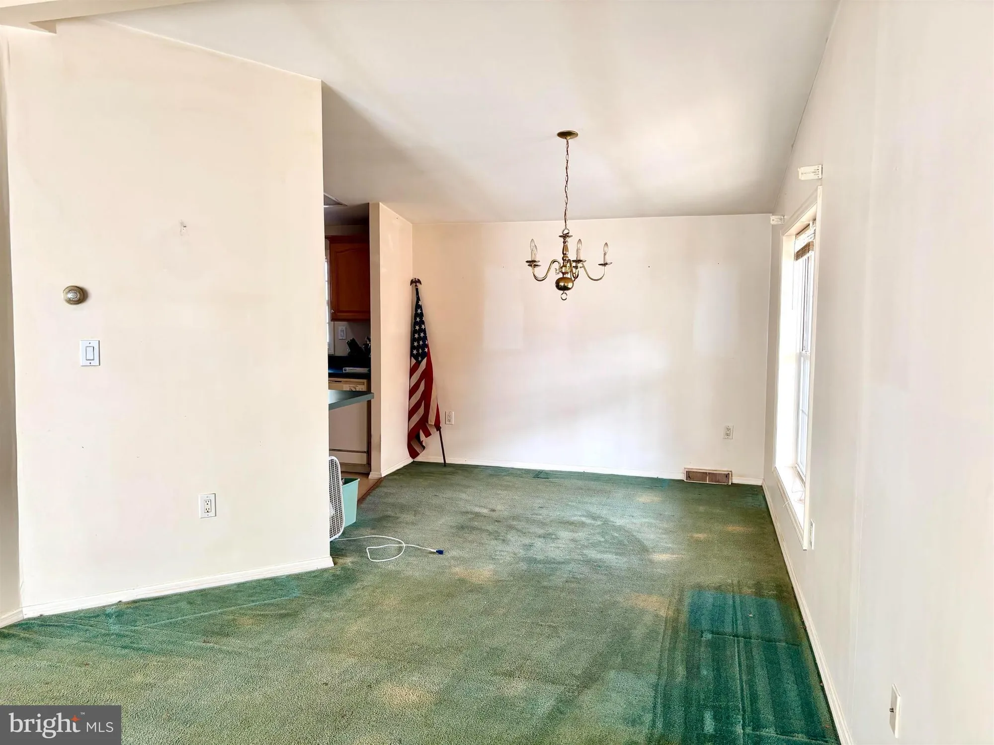 Property Slideshow image 10 of 22 | 78 oakmont dr, Mays Landing, NJ, 08330