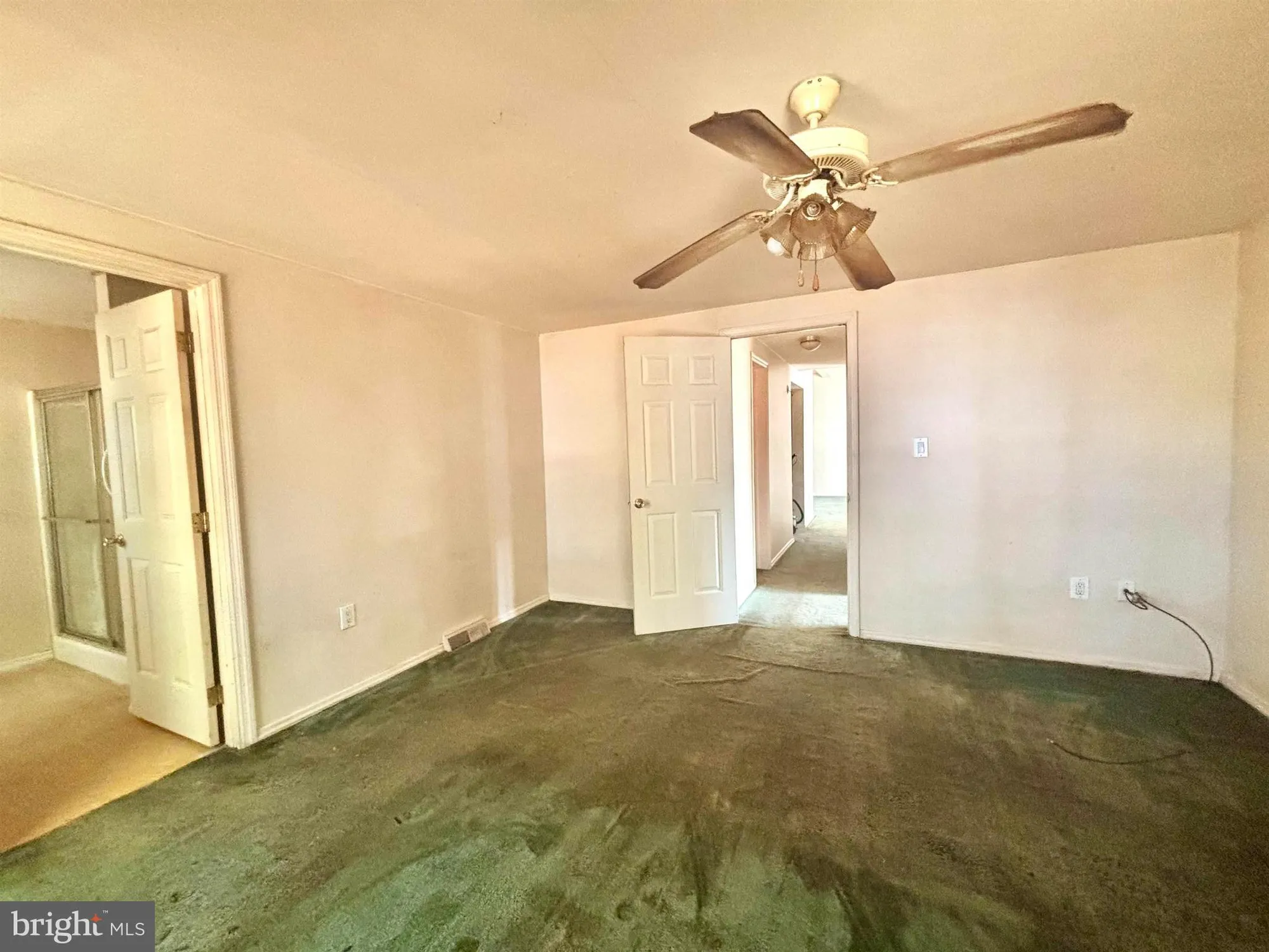 Property Slideshow image 15 of 22 | 78 oakmont dr, Mays Landing, NJ, 08330