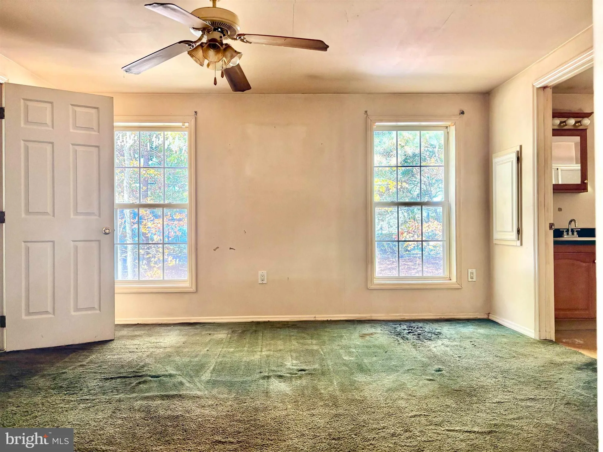 Property Slideshow image 17 of 22 | 78 oakmont dr, Mays Landing, NJ, 08330