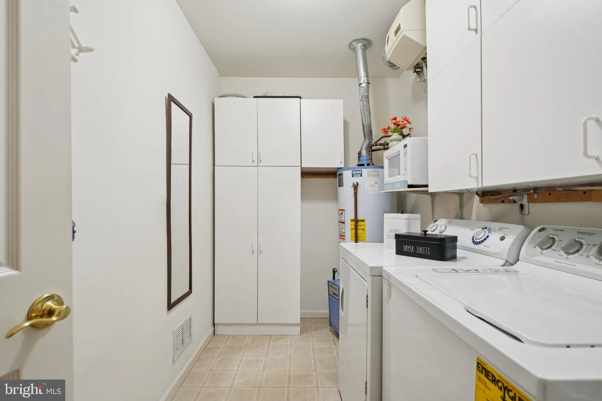 Property Slideshow image 25 of 41 | 2703 meadow lake dr, Toms River, NJ, 08755