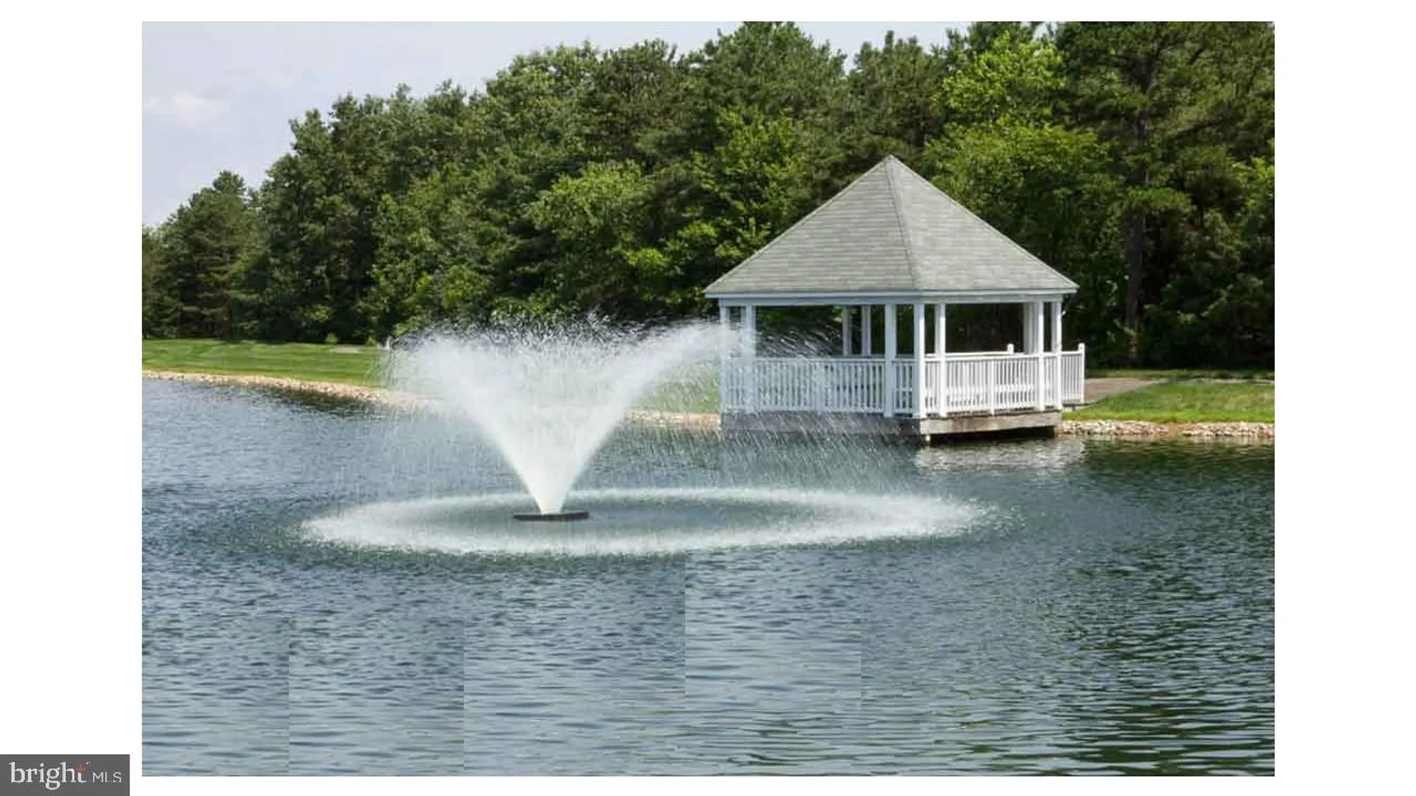 Property Slideshow image 33 of 41 | 2703 meadow lake dr, Toms River, NJ, 08755