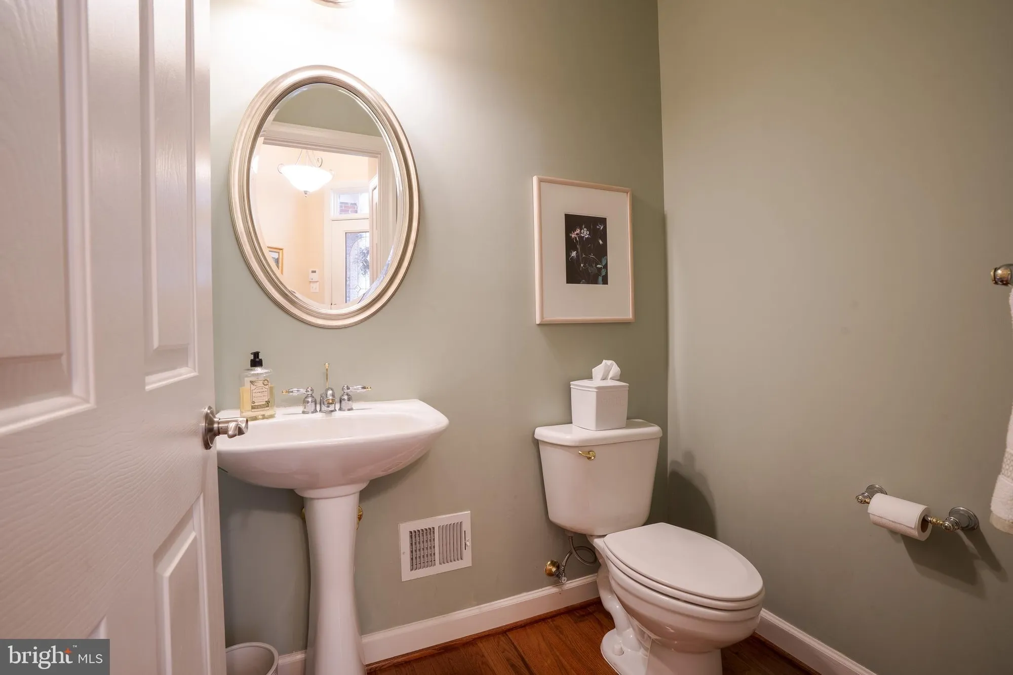 Property Slideshow image 8 of 56 | 12022 windsor moss 102, Ellicott City, MD, 21042